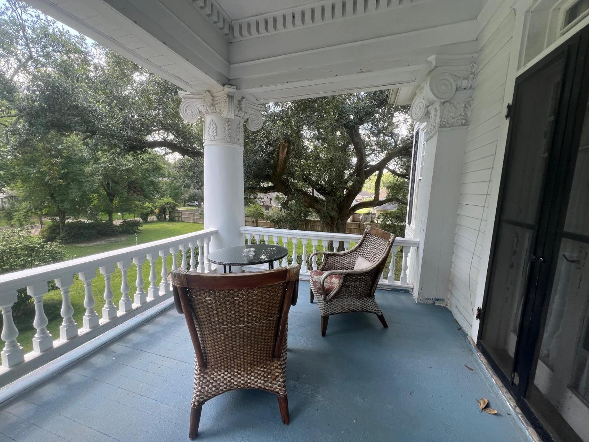 Historic Michabelle Inn