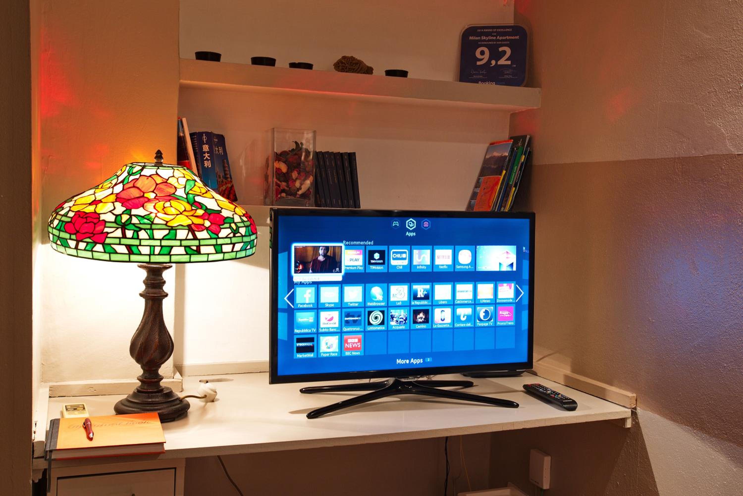 Milan Skyline Apartment in città studi a 1 minuto dal metrò con terrazzo wi-fi e netflix