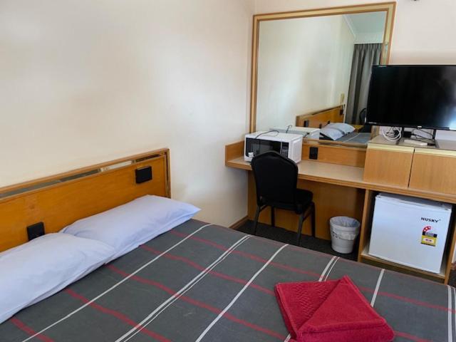 True blue Motor Inn