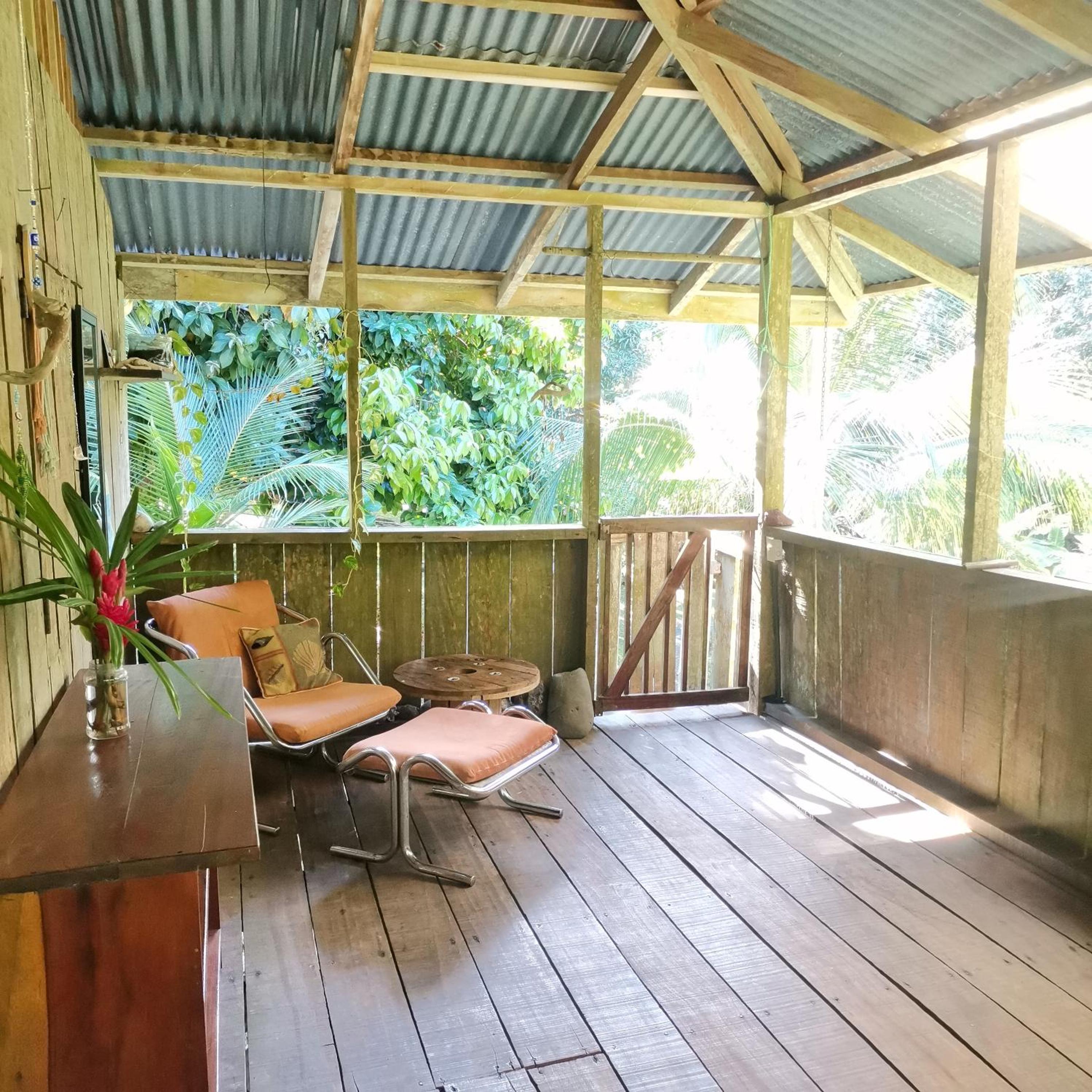 Pavones Rustic Jungle Cabin