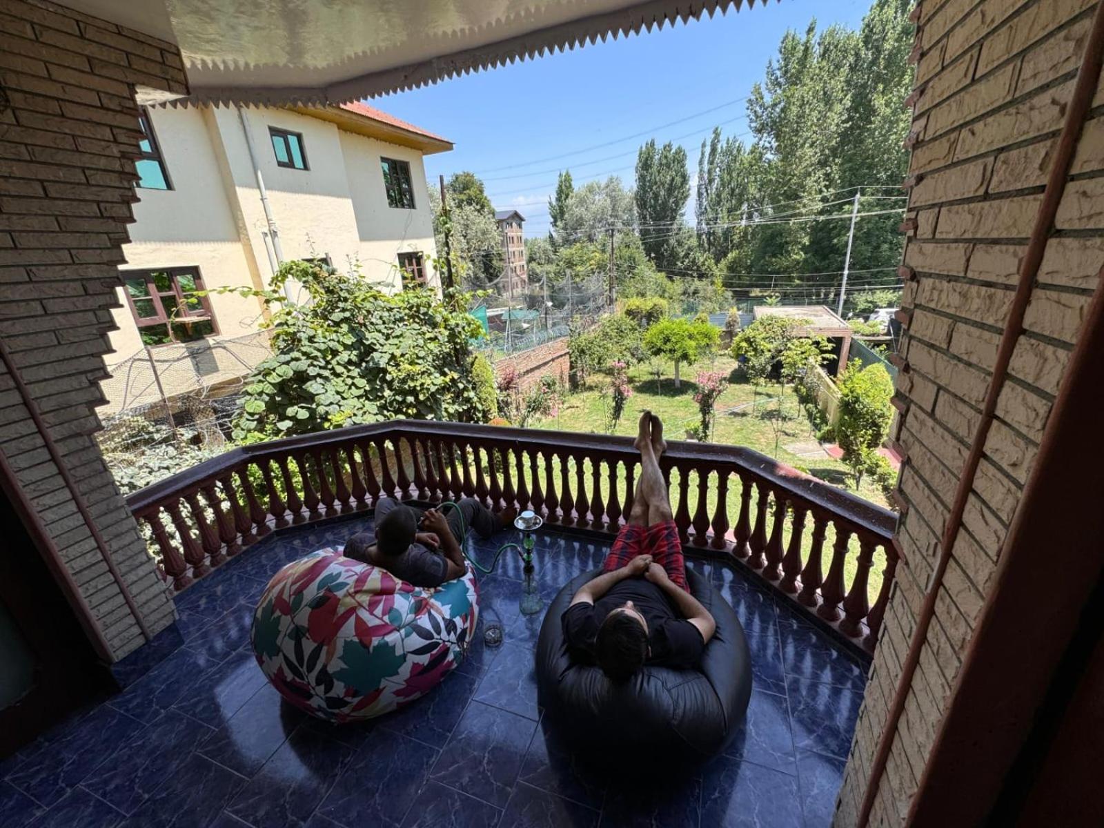 Maqsoom Villa I Entire Villa Near Srinagar Airport and Dal Lake I 4 BR view 3