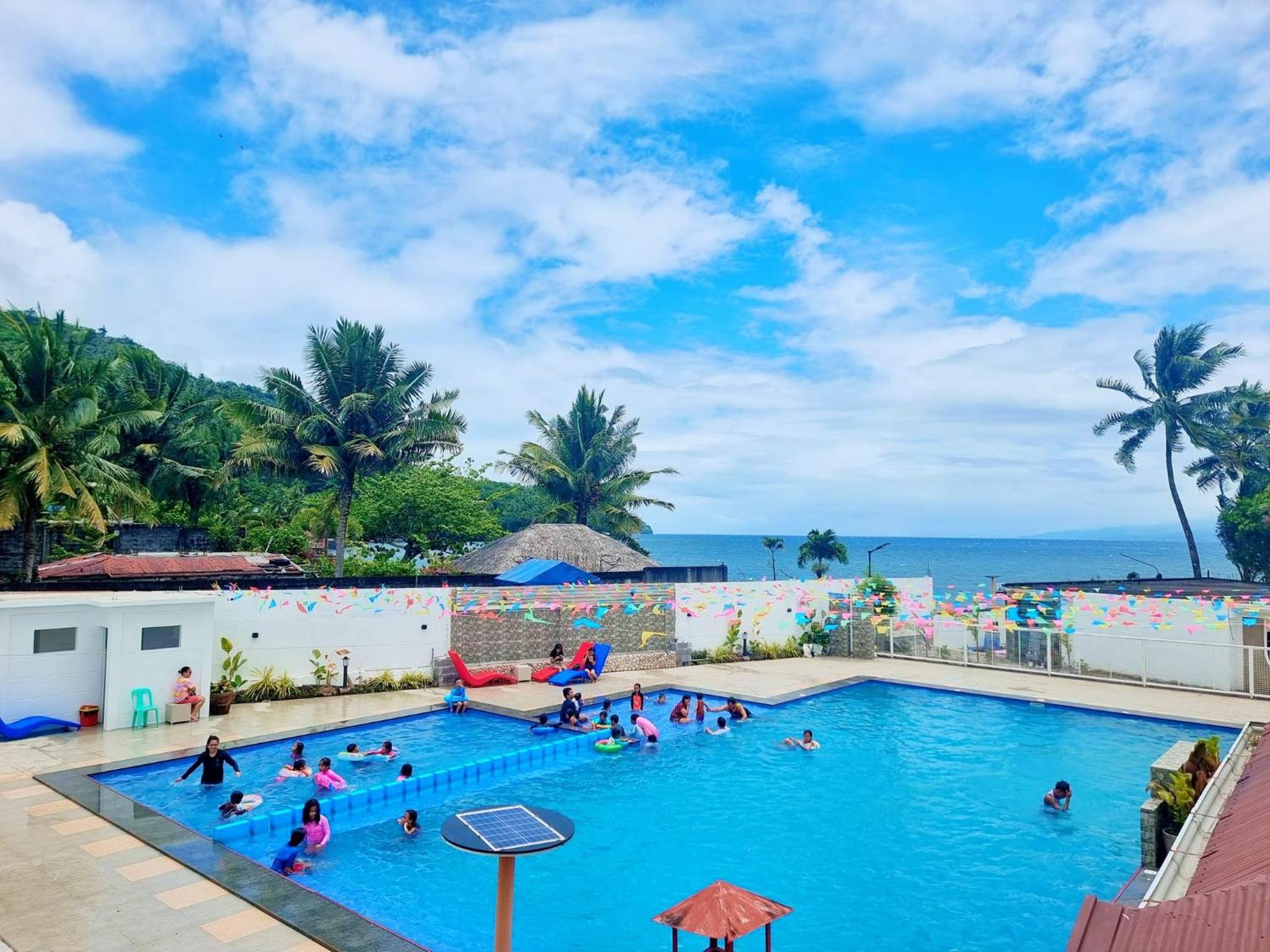 Reyes Beach Resort view 4