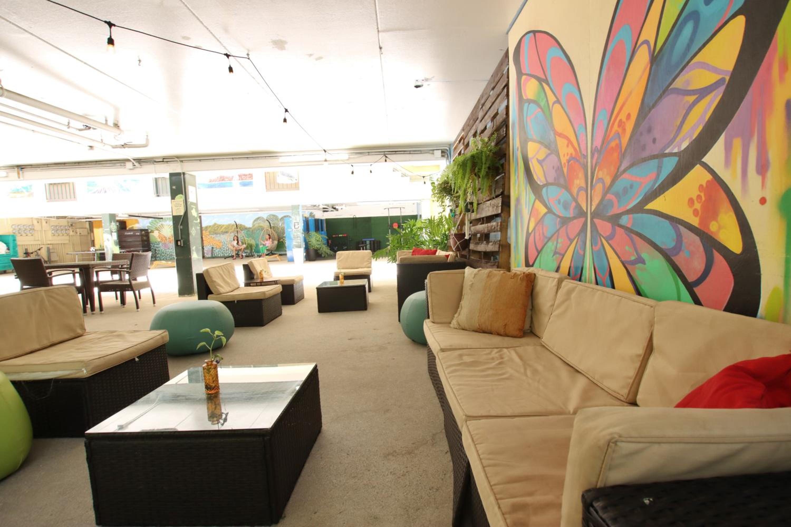 lounge