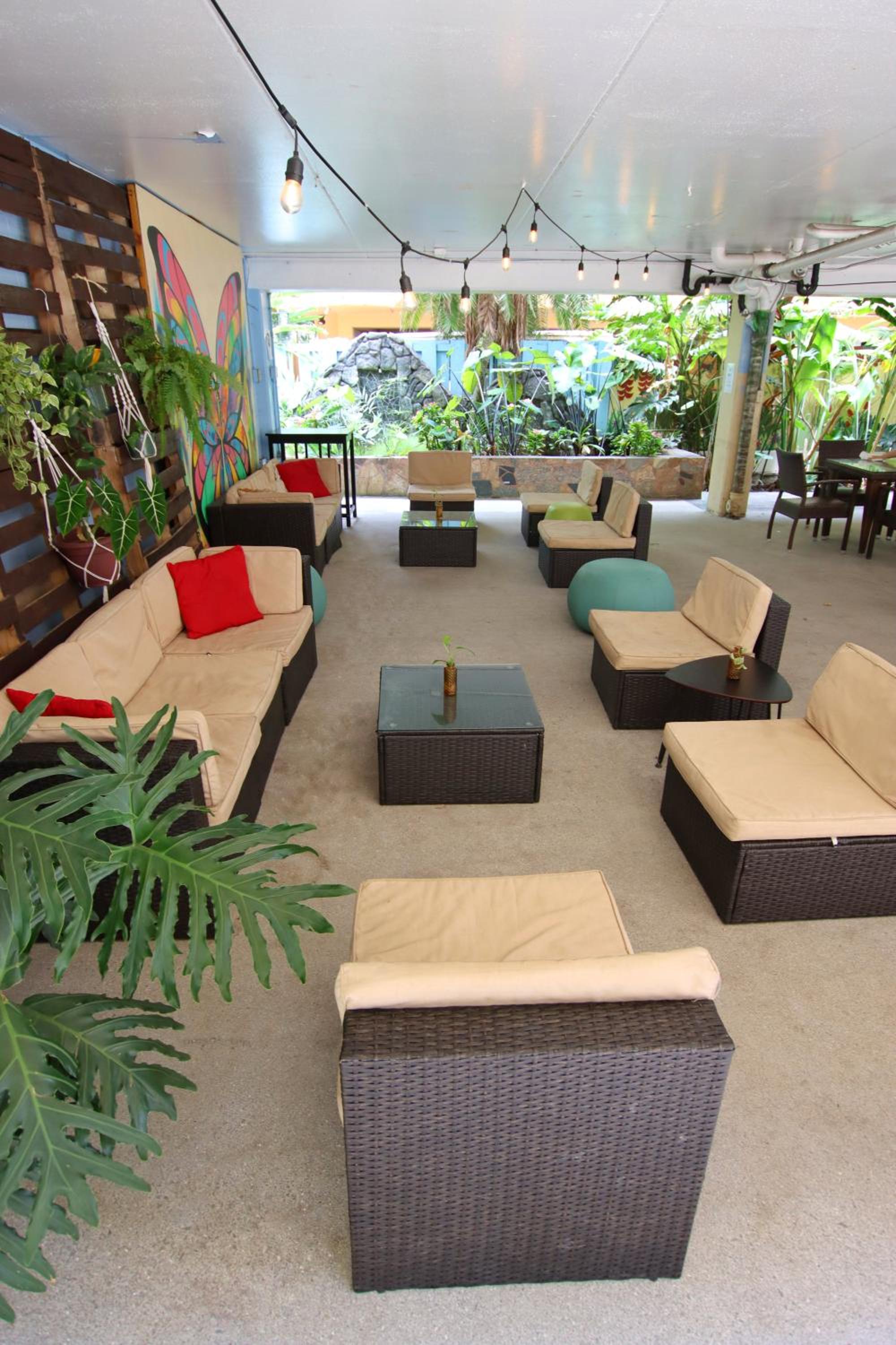 lounge