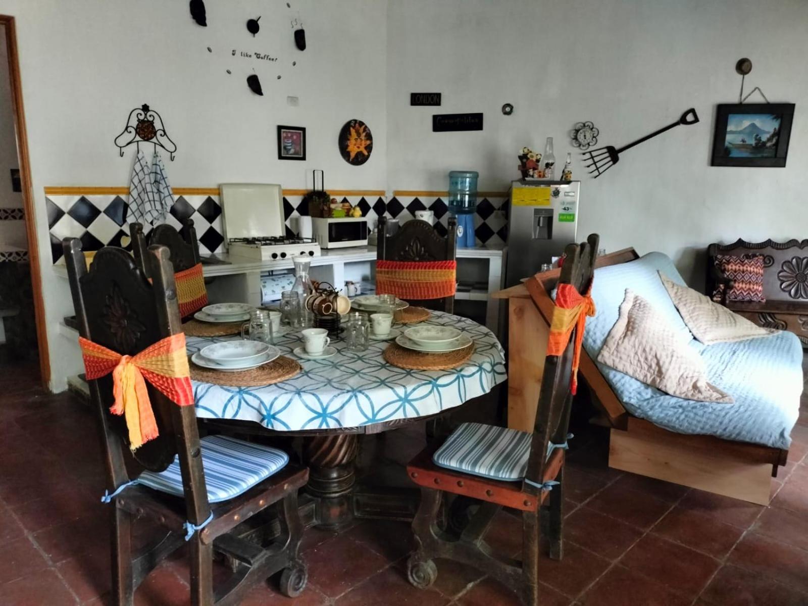 Casa de descanso familiar Panajachel view 4