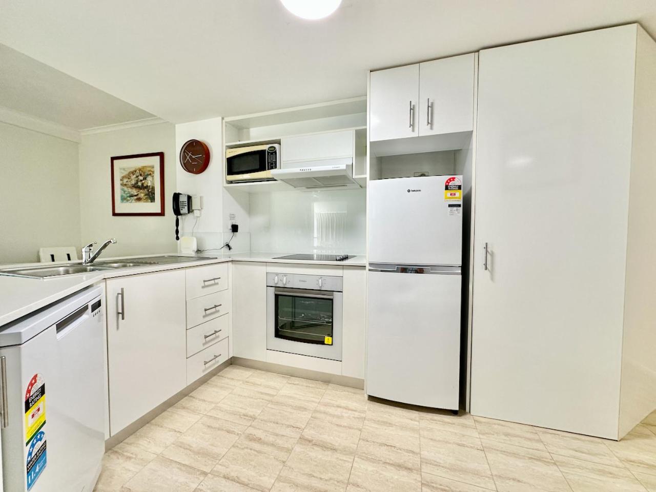Diamond Beach 16 NEW