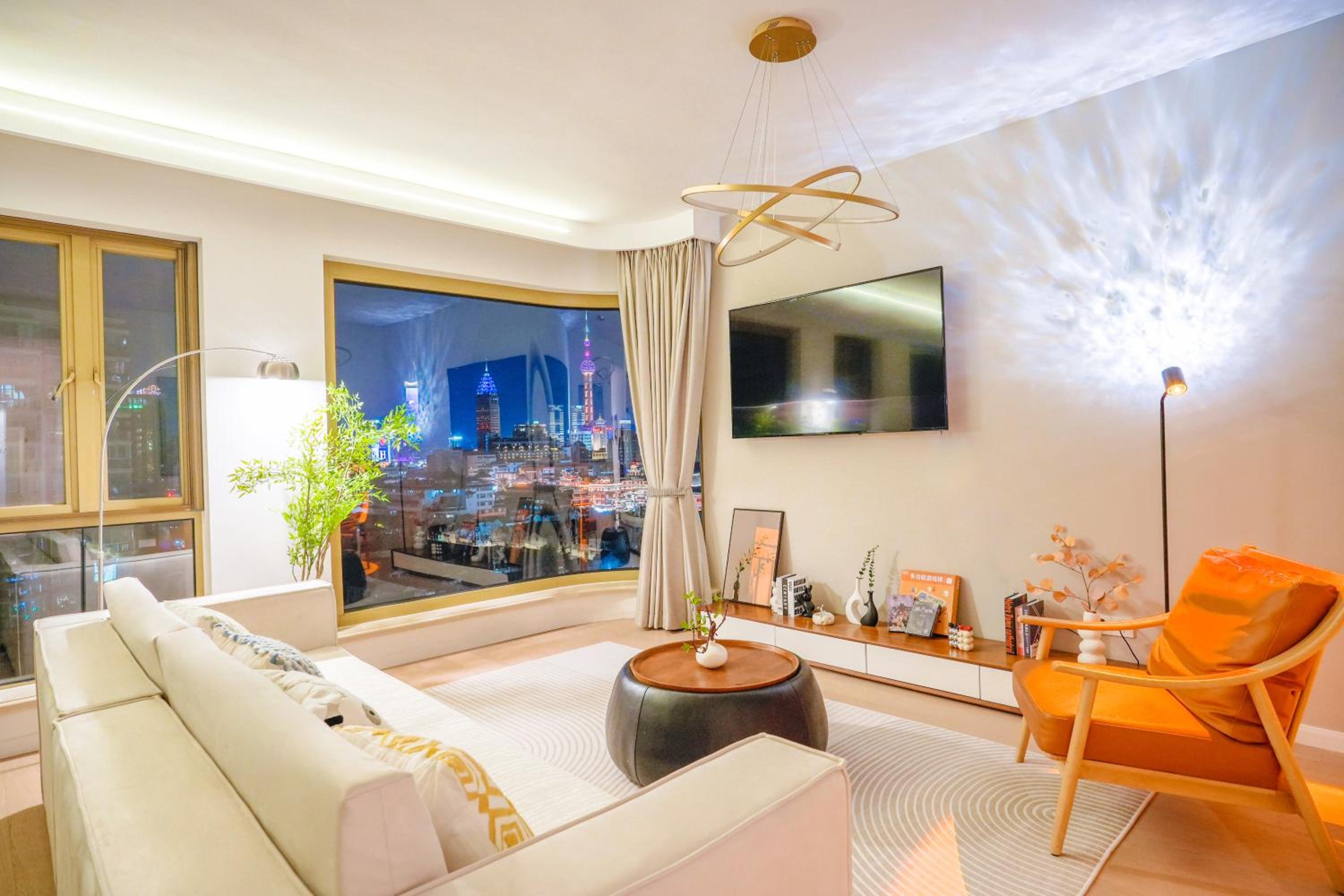 Shanghai Sunshine House - family friendly suite - near the Bund & Yu Garden