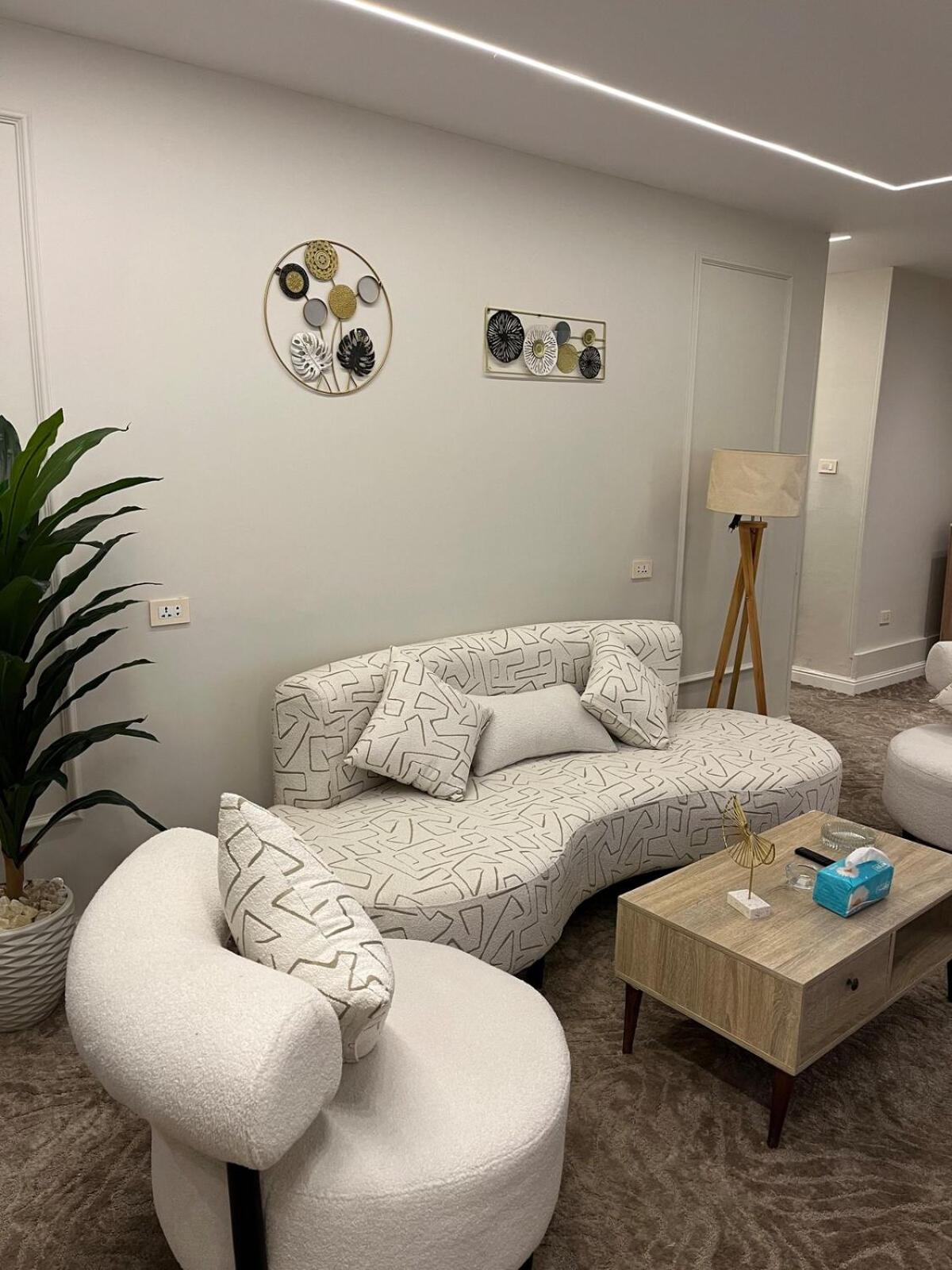 Queen of Zamalek 3BR apt