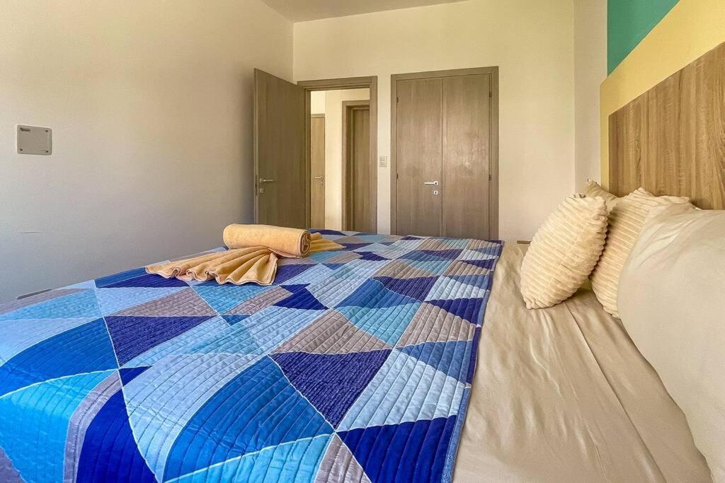 CV2 D204 Central Condo 2 pool by Beach 5 minutes from beach view 4