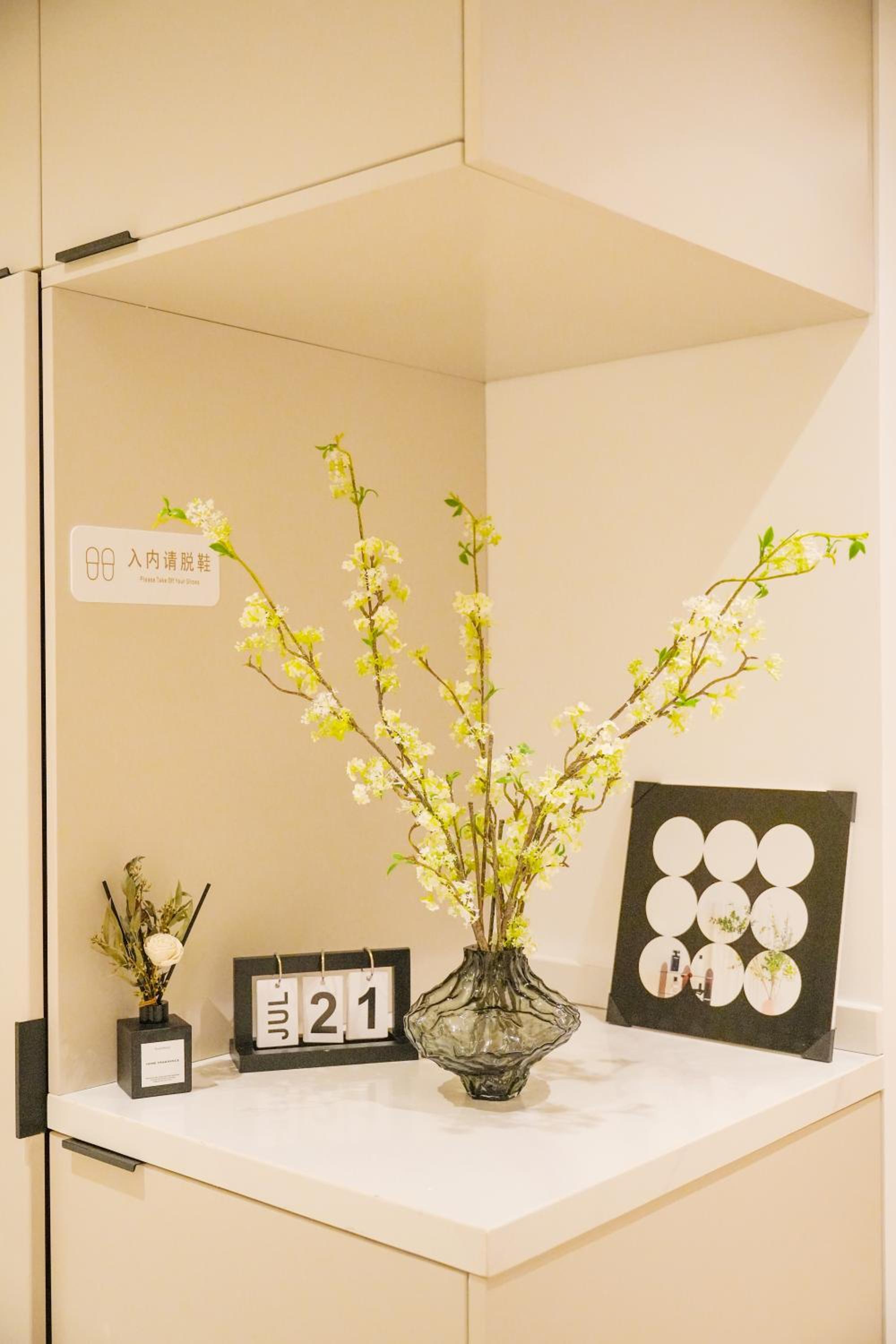 Shanghai Sunshine House - family friendly suite - near the Bund & Yu Garden