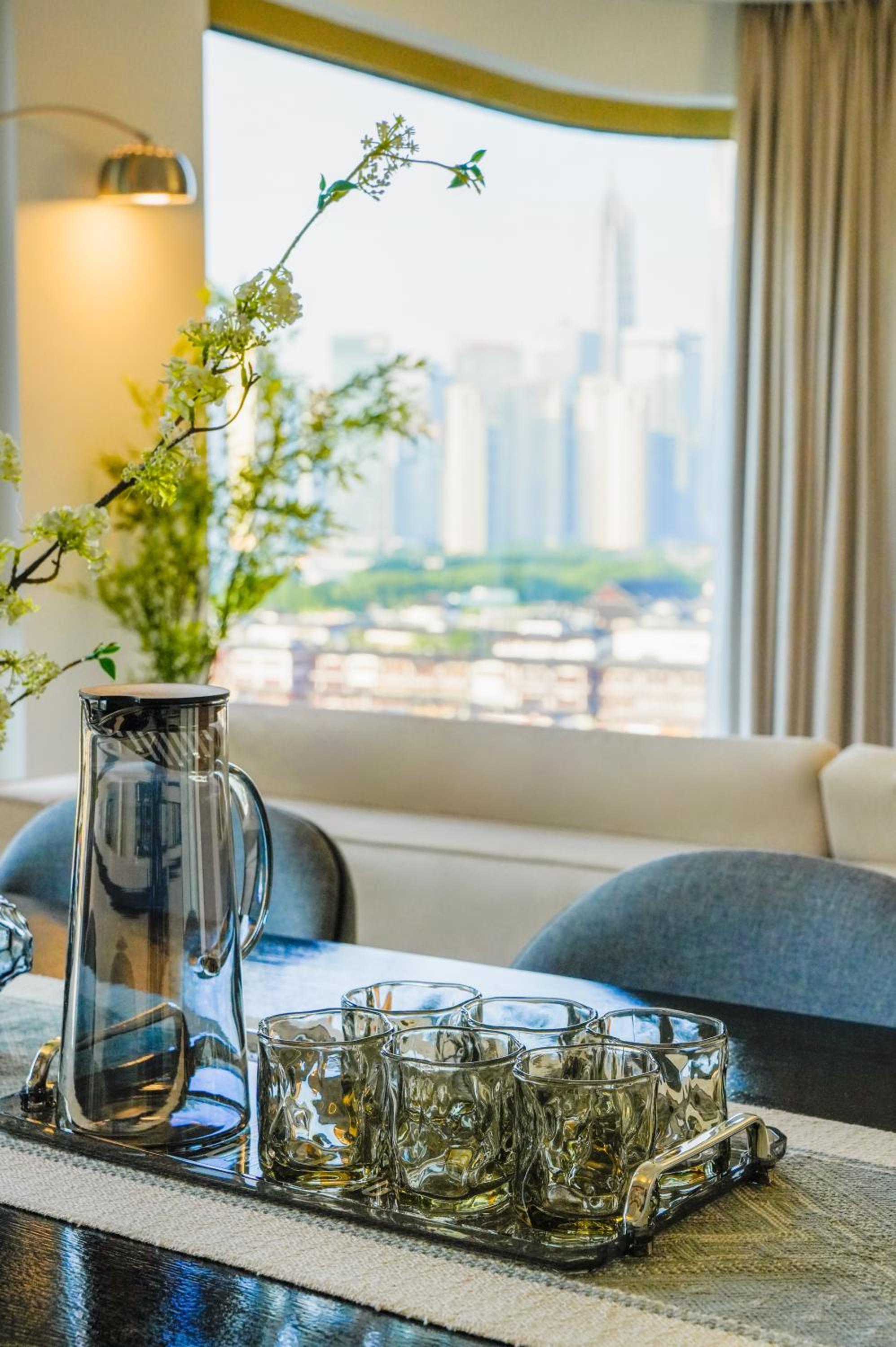 Shanghai Sunshine House - family friendly suite - near the Bund & Yu Garden