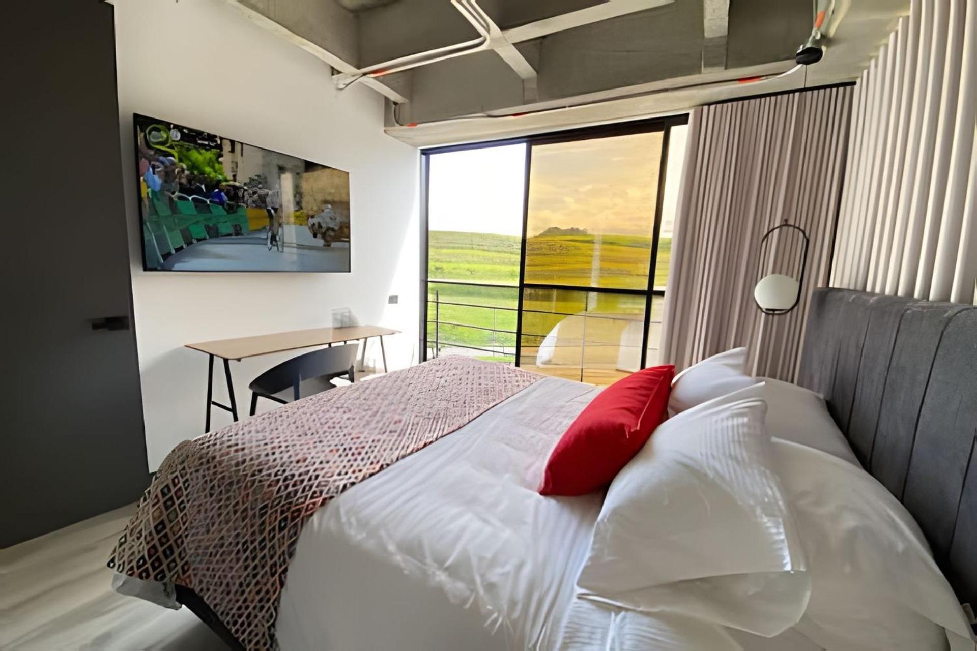 Epic Suites x Ahead