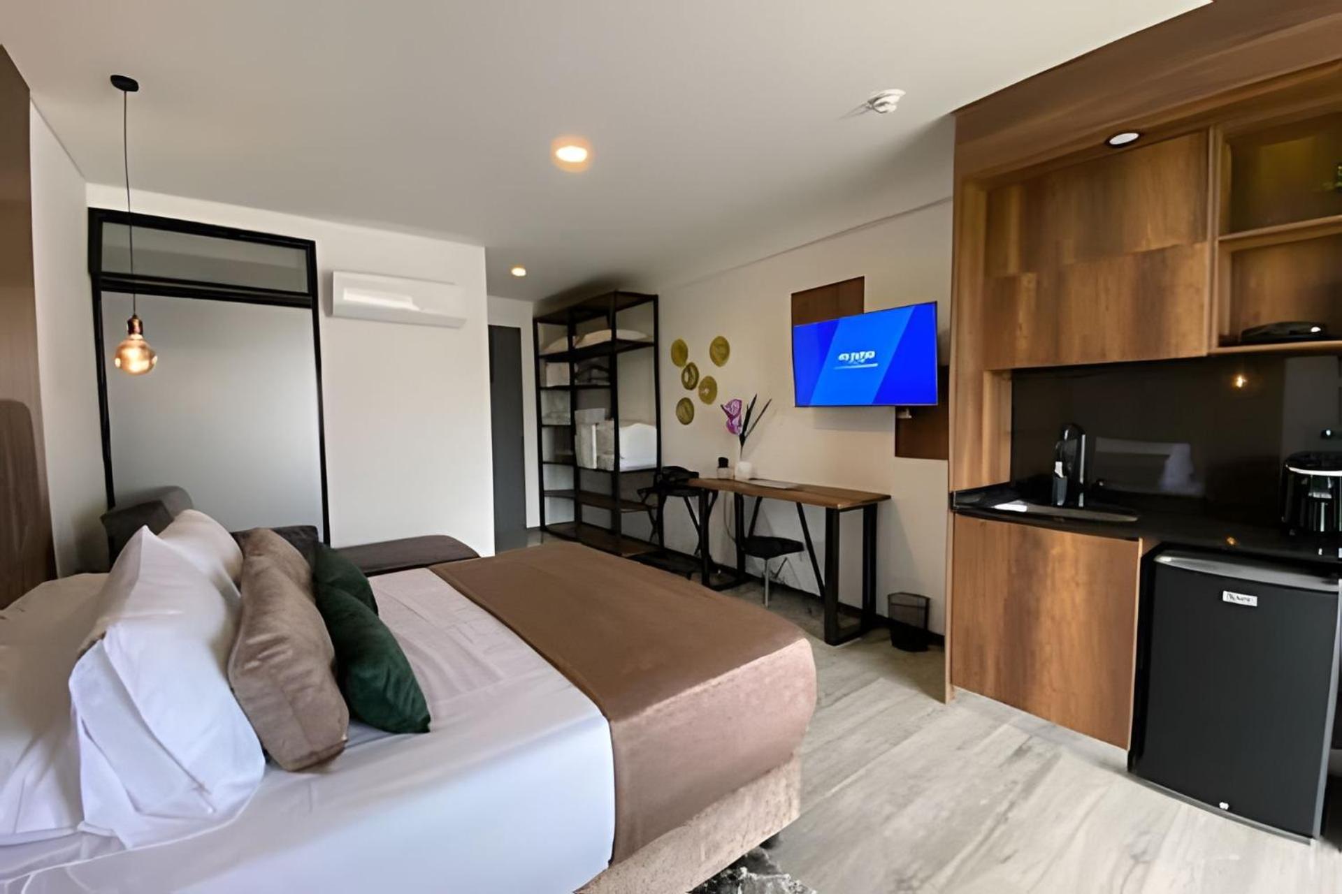 Epic Suites x Ahead