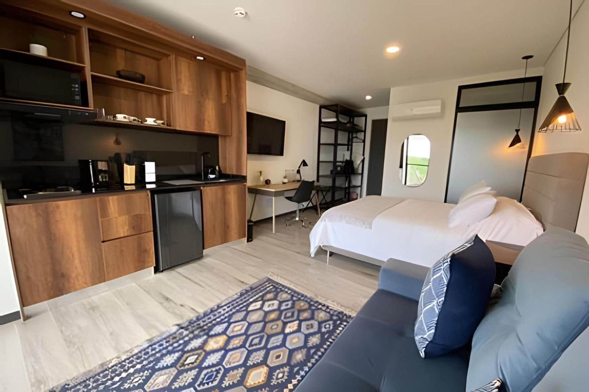 Epic Suites x Ahead