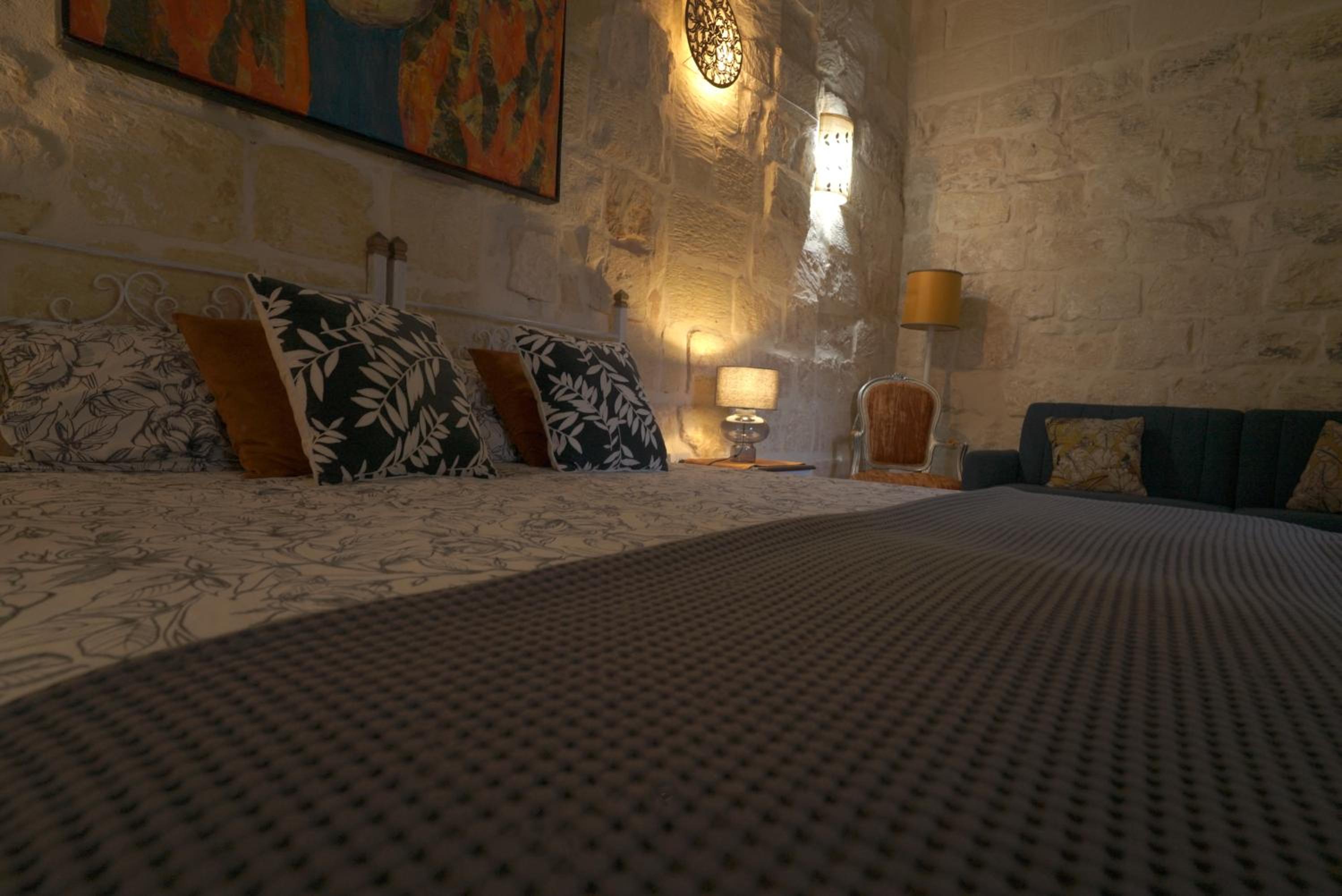 'L'Artiste' farmhouse Gozo view 2