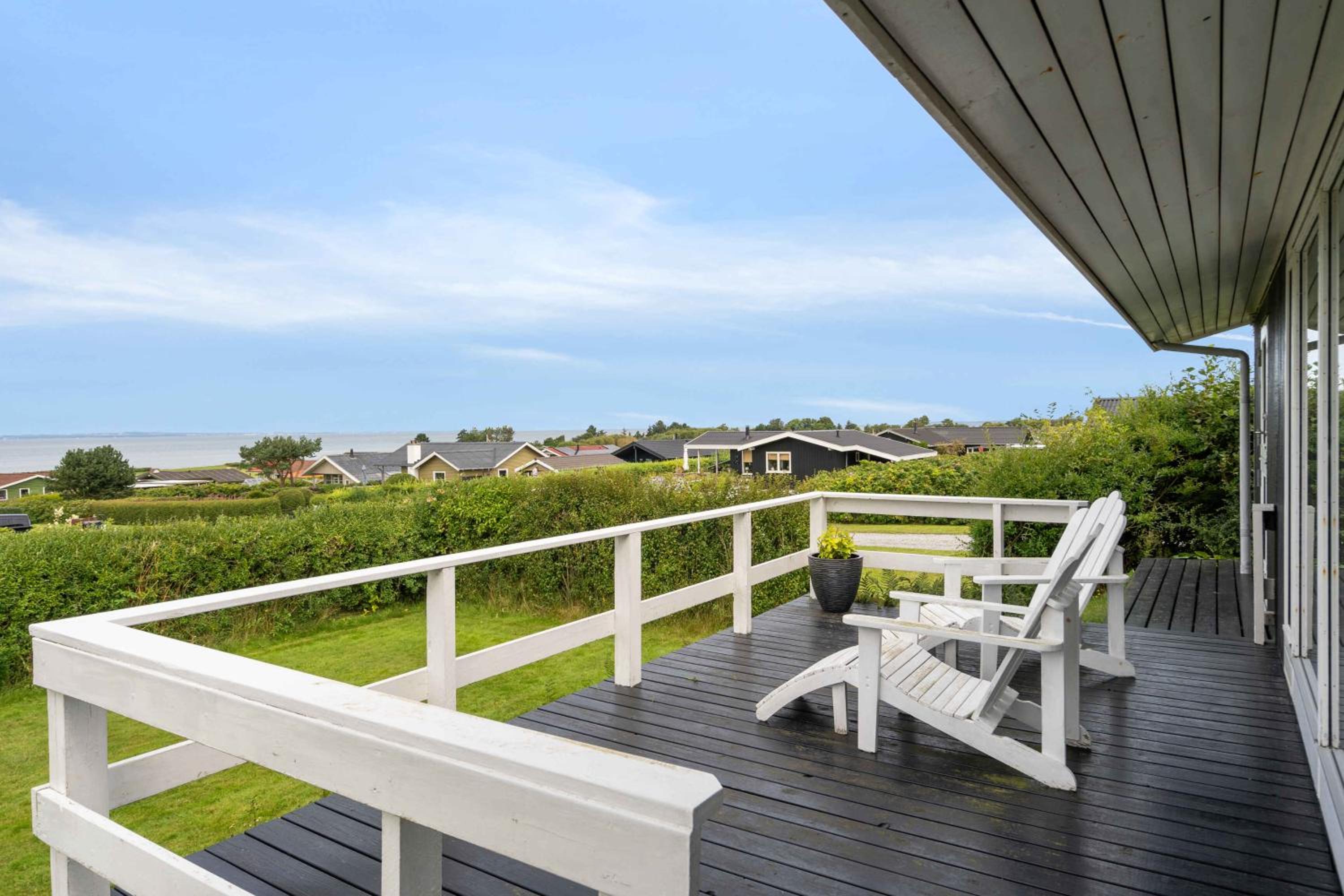 Lovely Summerhouse By Skaastrup Strand W Sea View