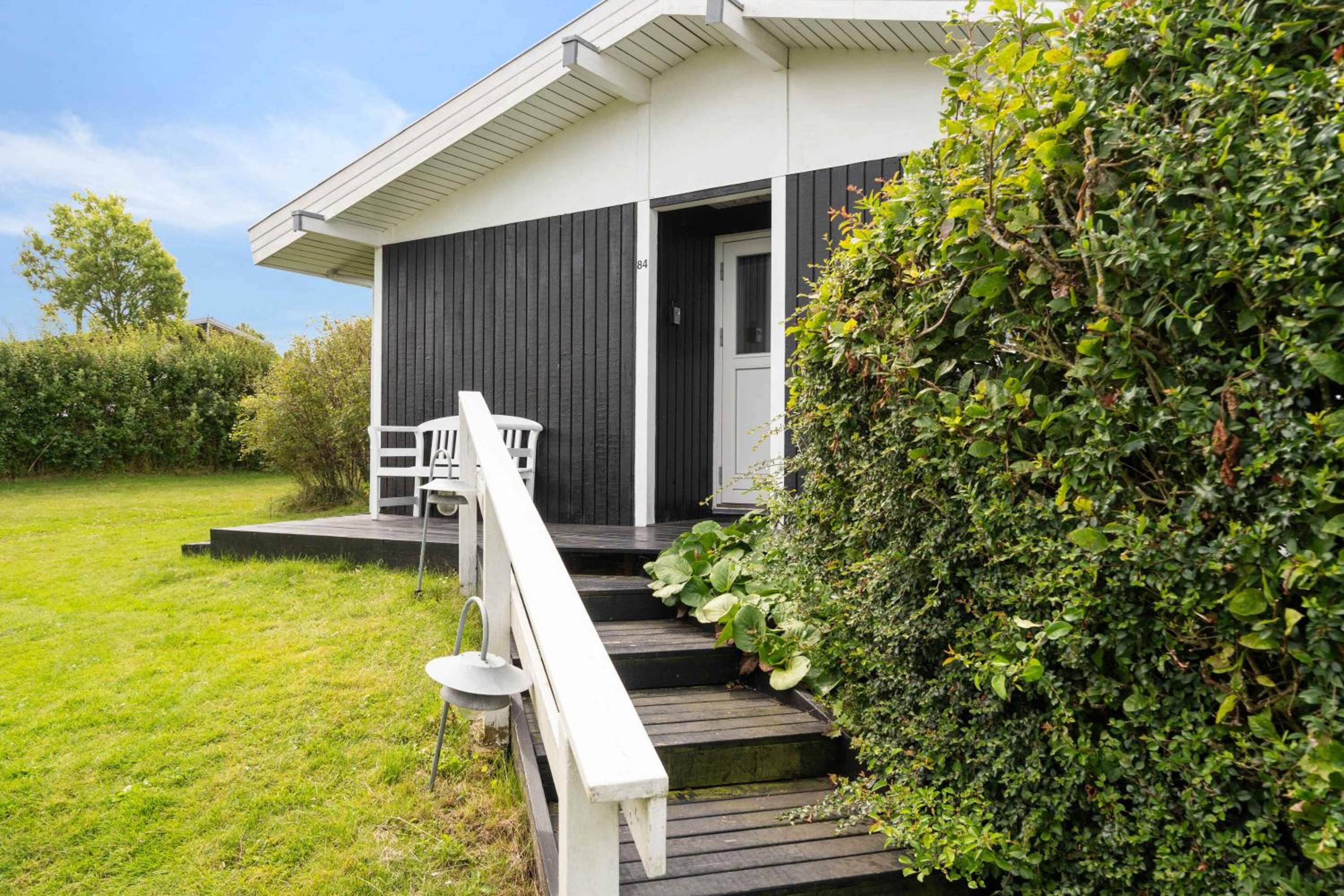 Lovely Summerhouse By Skaastrup Strand W Sea View