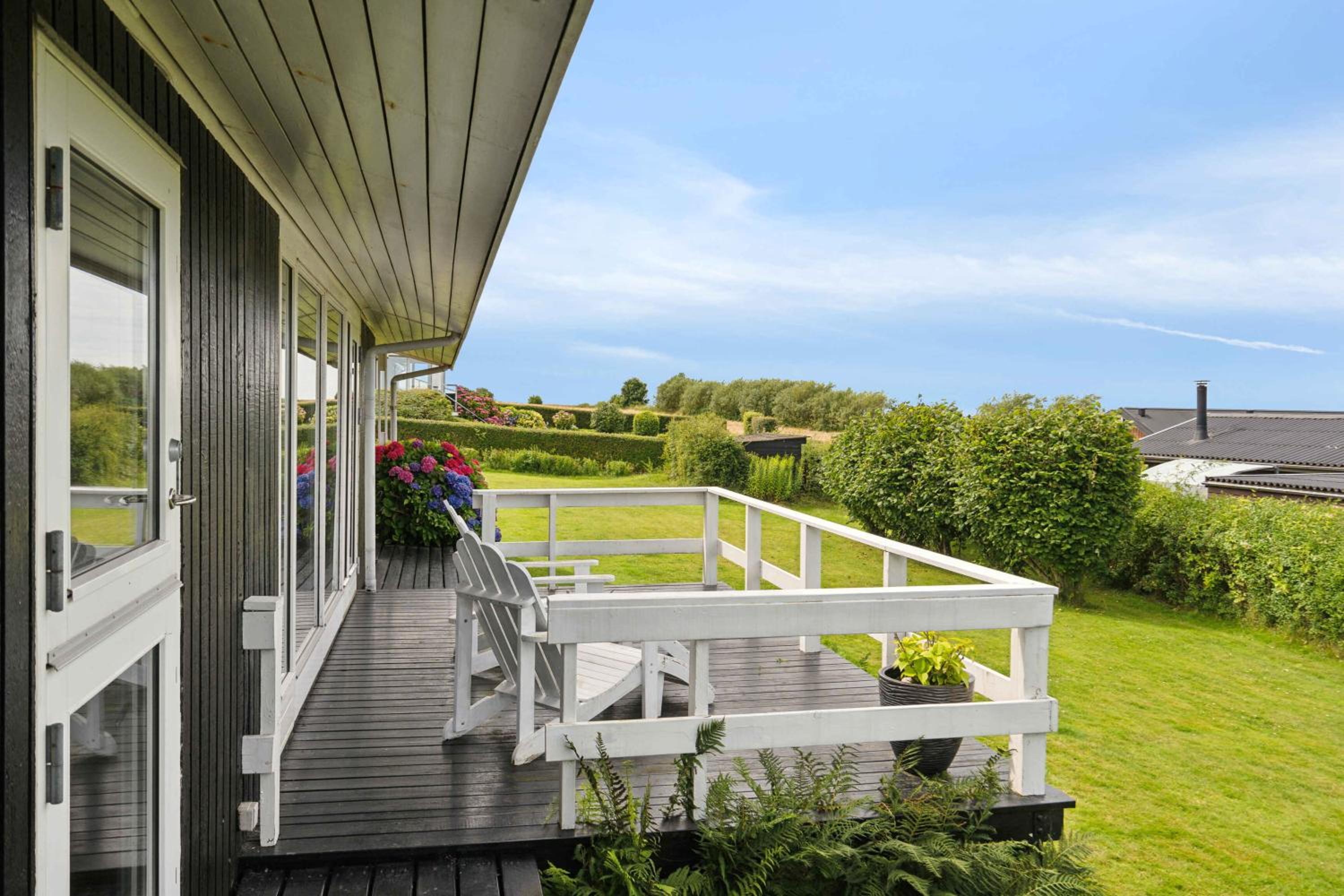Lovely Summerhouse By Skaastrup Strand W Sea View