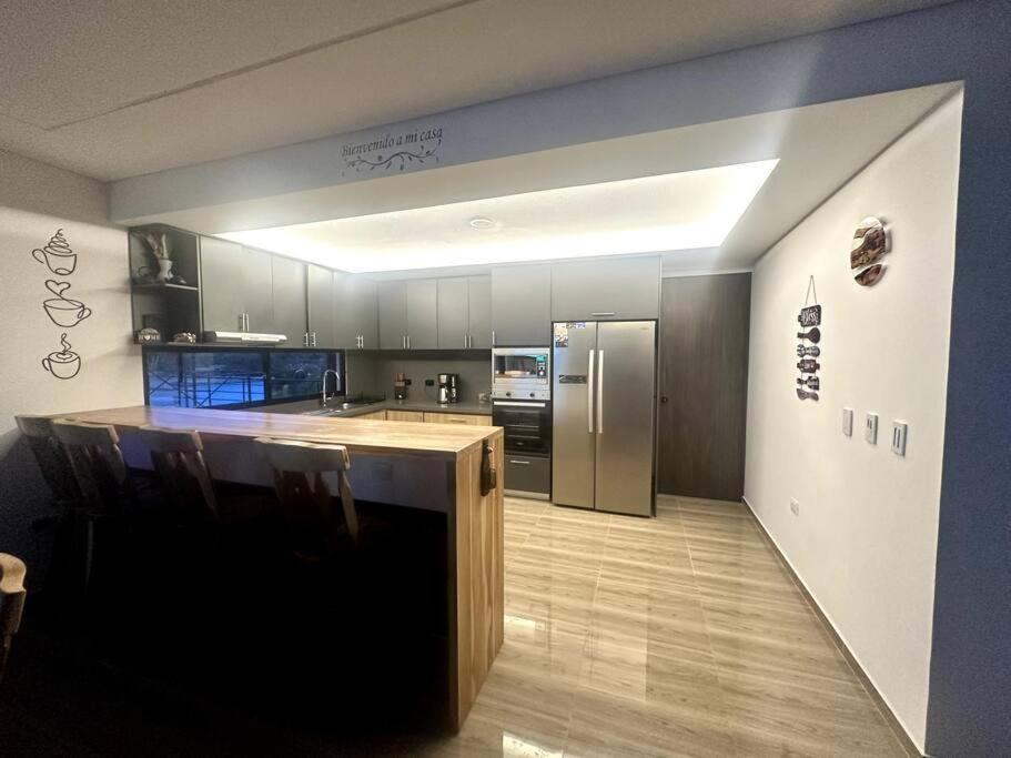 Villa AlCon, 1st Floor Only - 1er Piso solamente