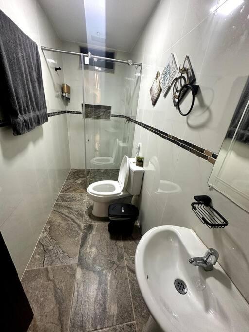 Villa AlCon, 1st Floor Only - 1er Piso solamente