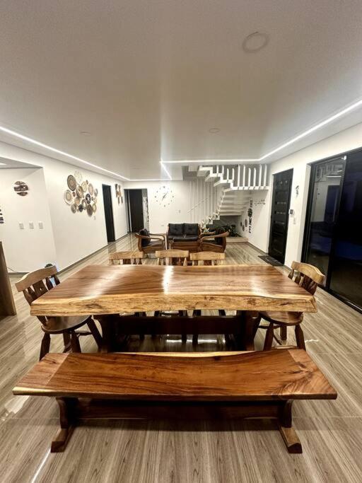 Villa AlCon, 1st Floor Only - 1er Piso solamente