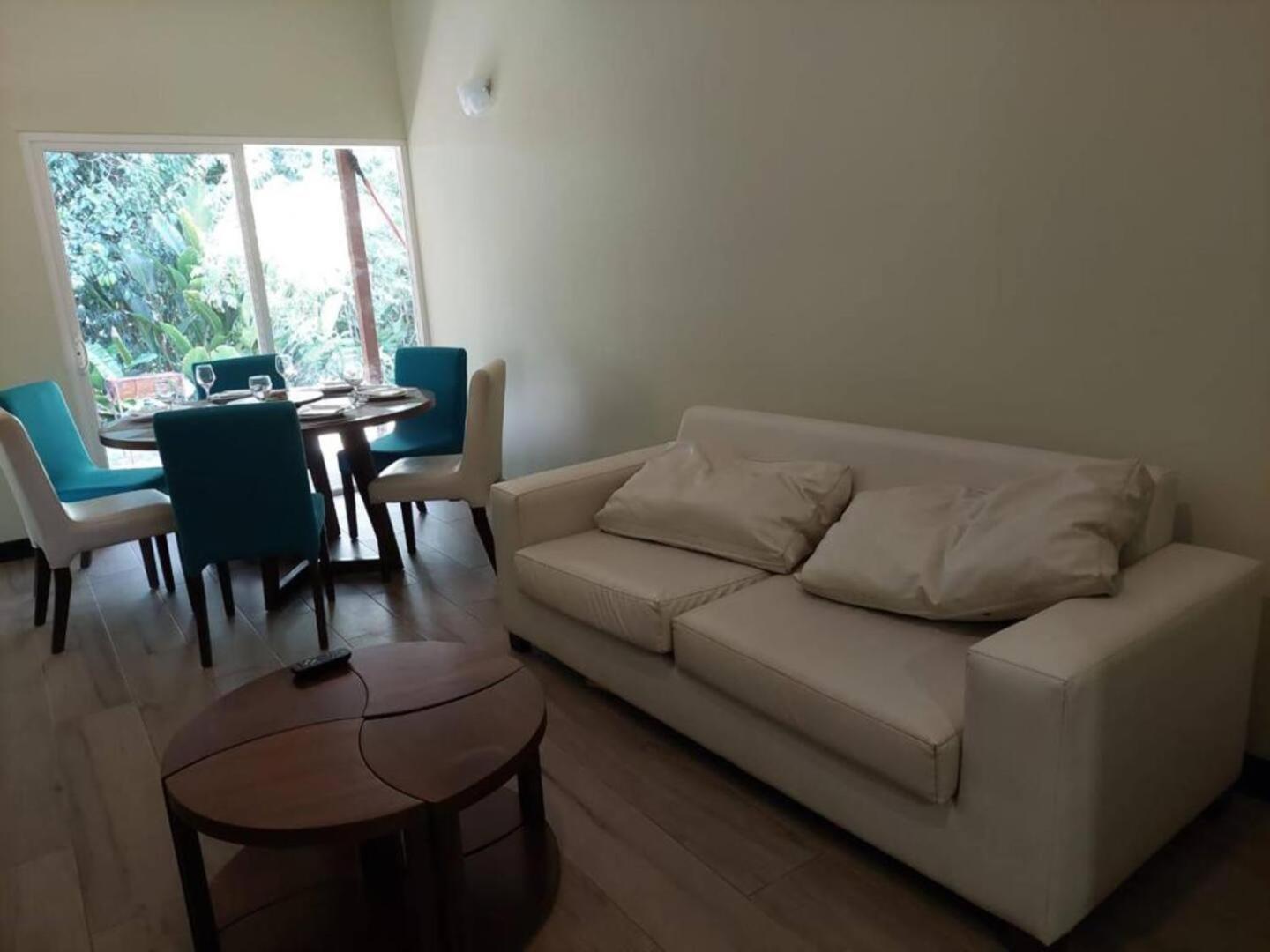 Condo Playa Hermosa, Puntarenas