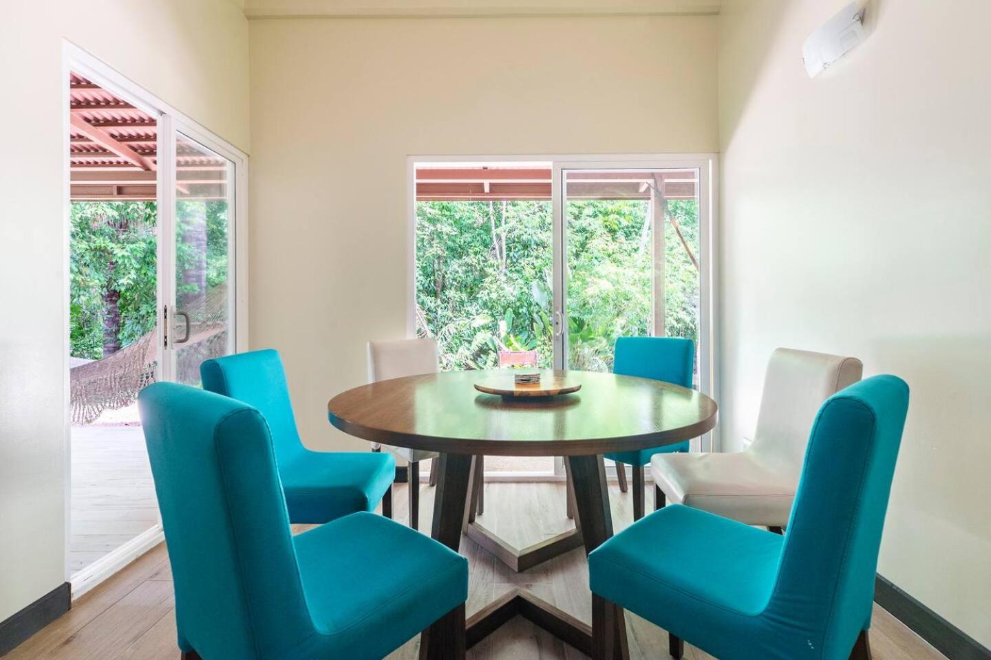 Condo Playa Hermosa, Puntarenas
