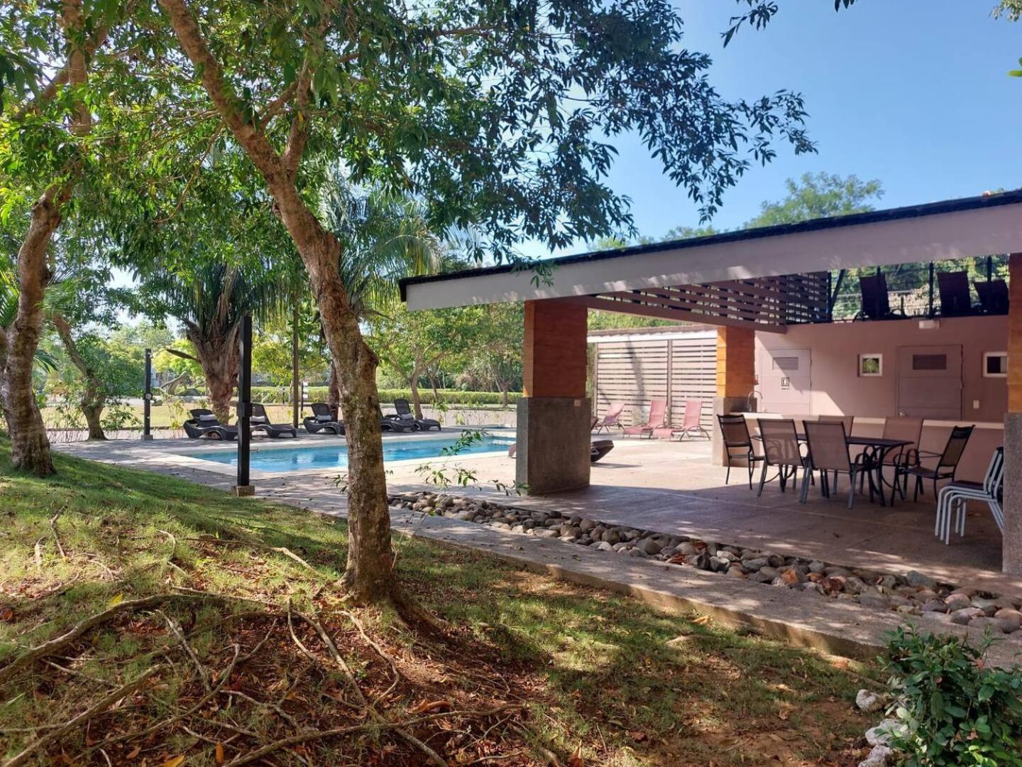 Condo Playa Hermosa, Puntarenas