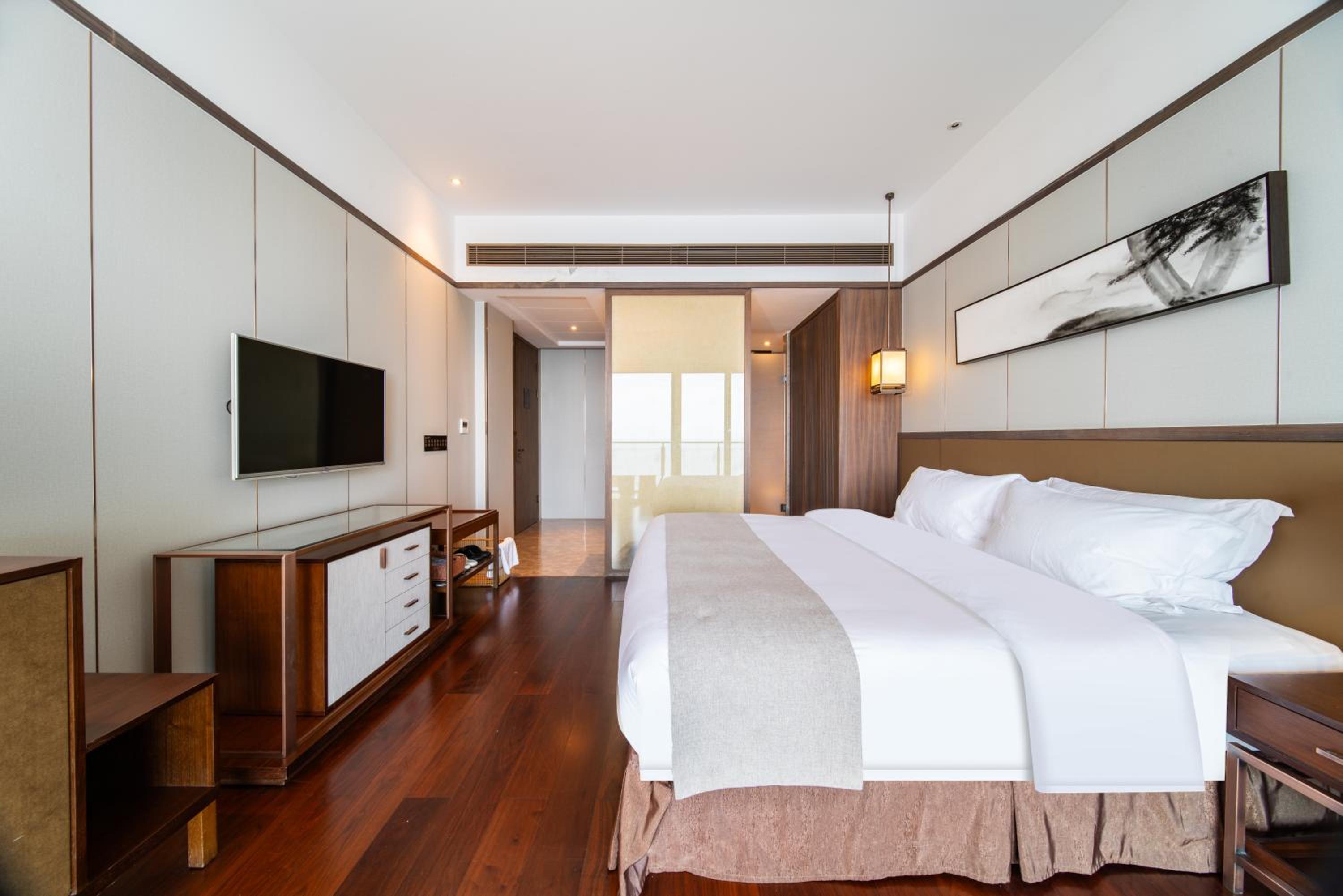 Shenzhen Half Day Cloud Coast Resort