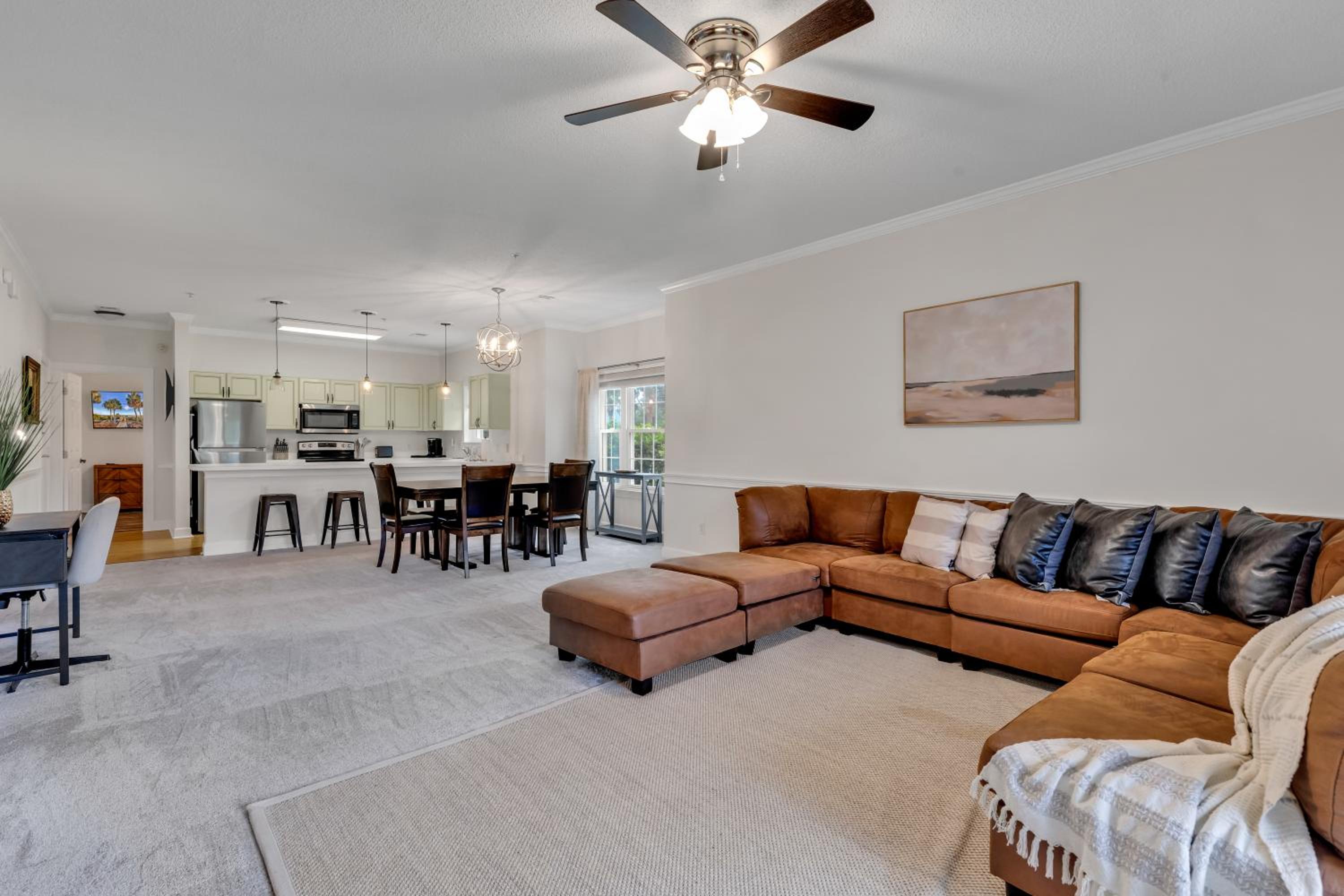 Elegant 3BR Condo - Magnolia North 101 view 5
