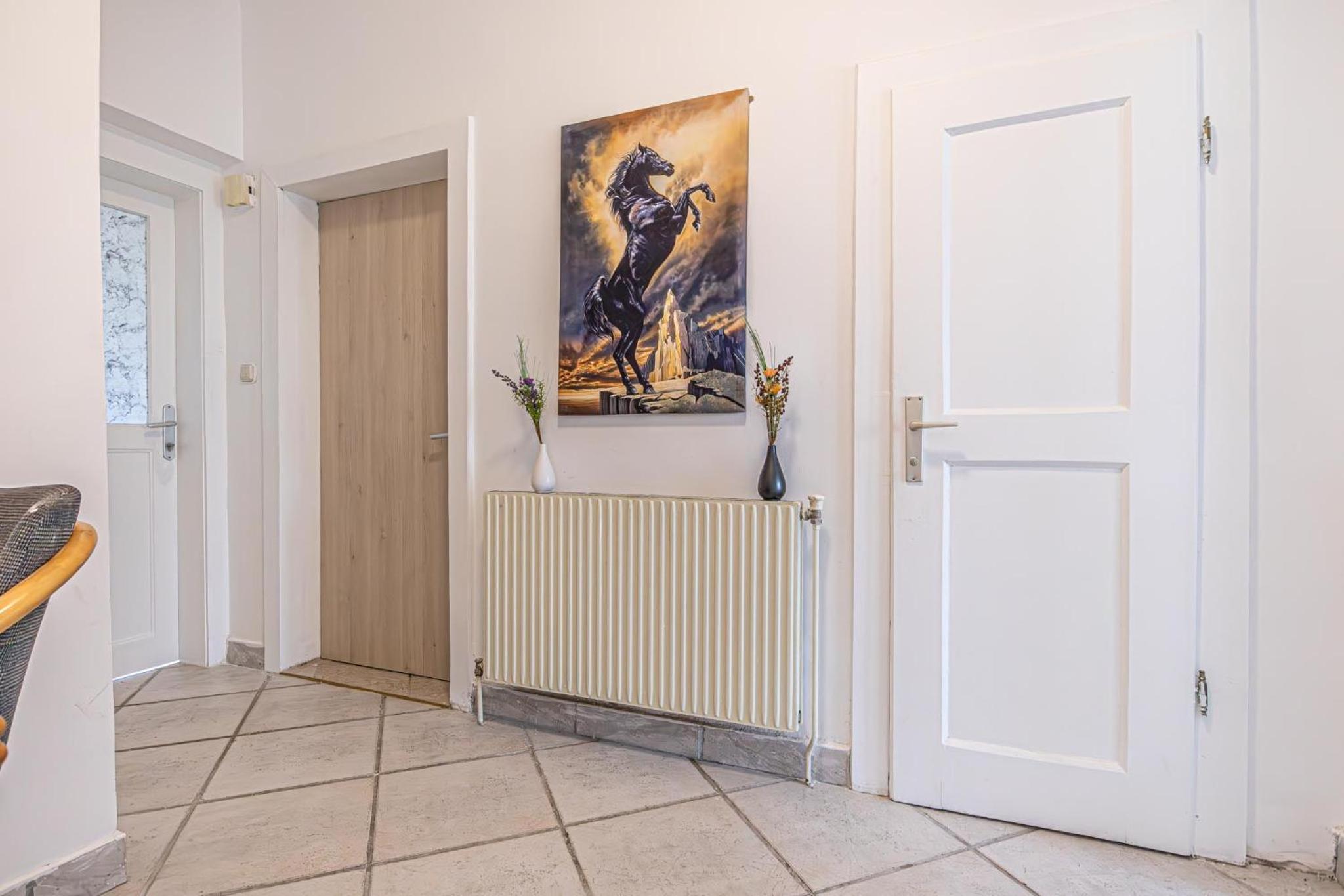 Comfy Rooms in Shared villa with Terrace and Garden