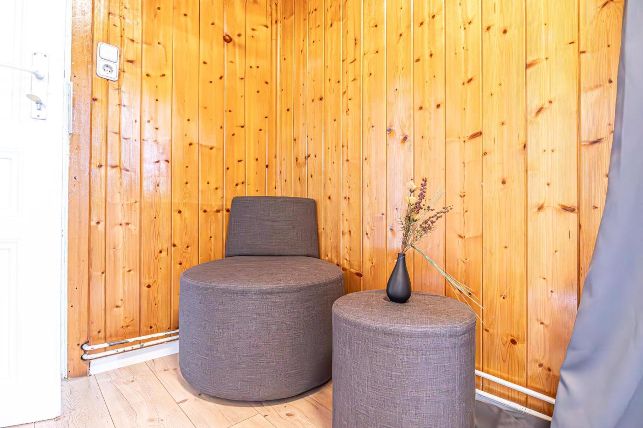 Comfy Rooms in Shared villa with Terrace and Garden