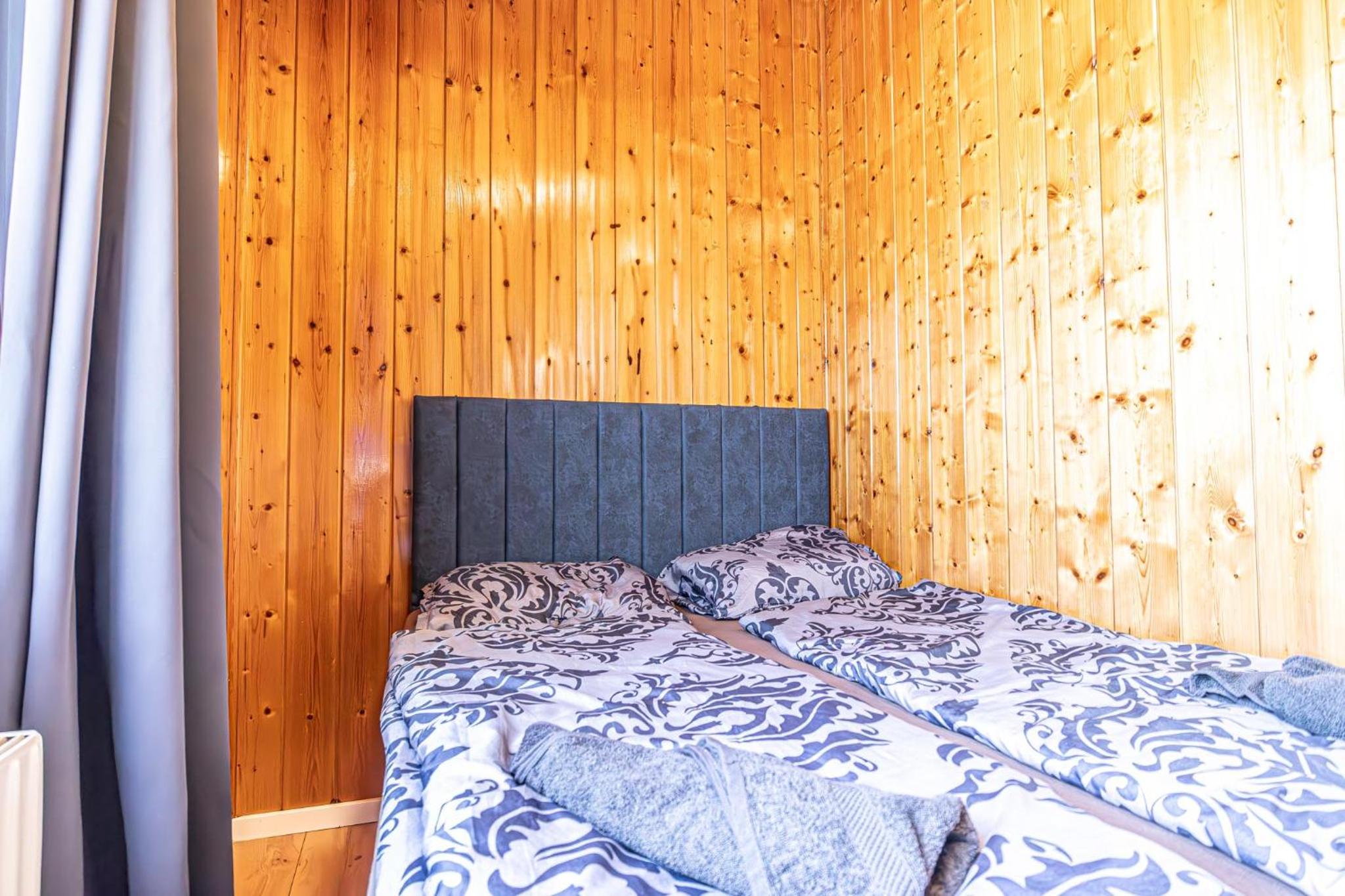 Comfy Rooms in Shared villa with Terrace and Garden