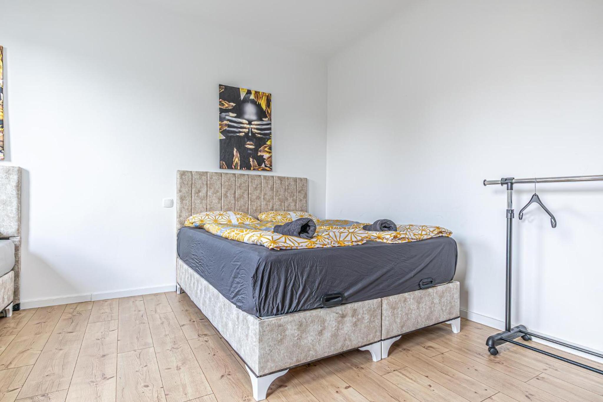 Comfy Rooms in Shared villa with Terrace and Garden