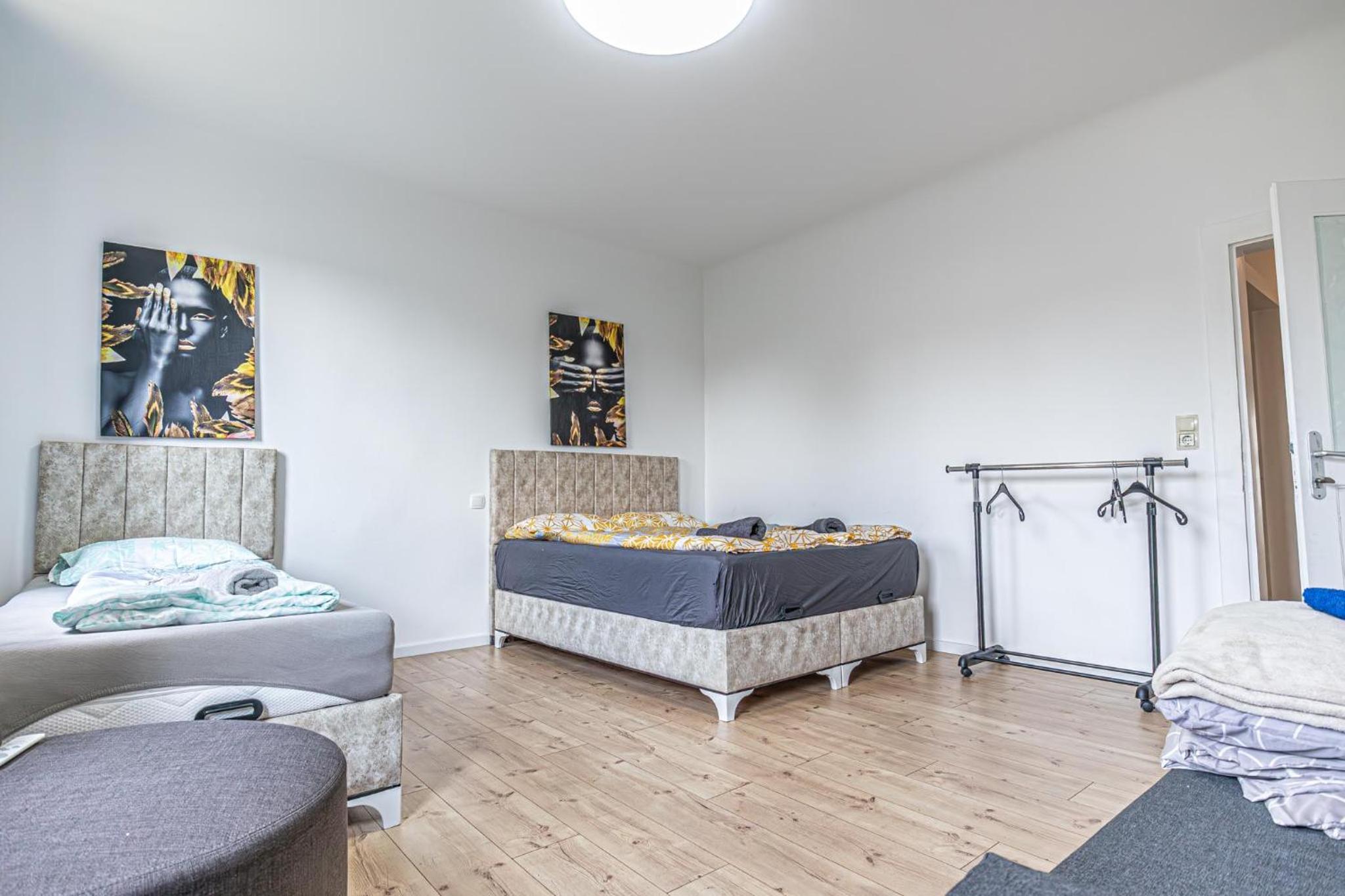 Comfy Rooms in Shared villa with Terrace and Garden