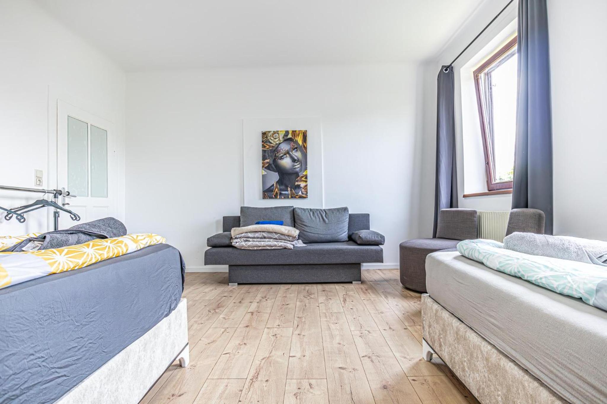 Comfy Rooms in Shared villa with Terrace and Garden