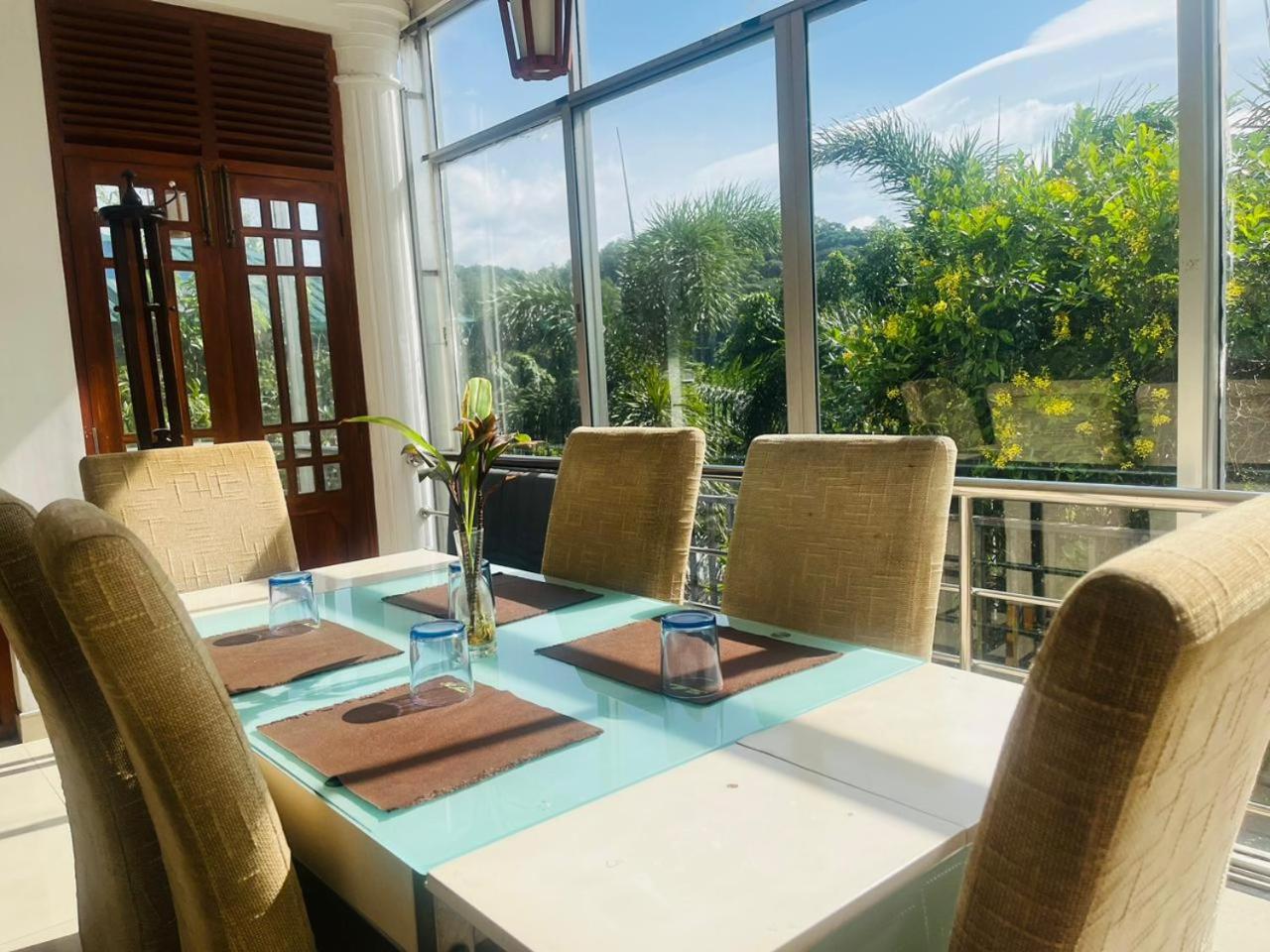 Suisse View Residence Kandy view 4