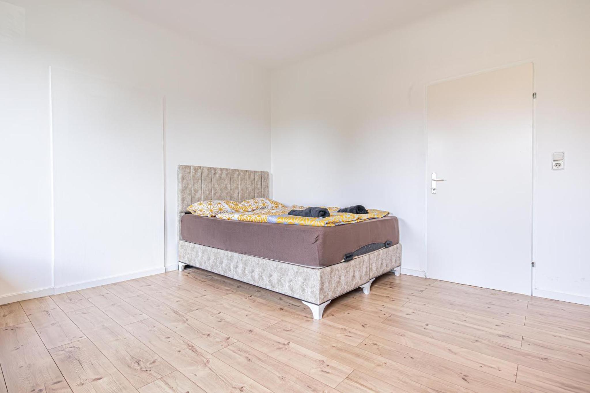 Comfy Rooms in Shared villa with Terrace and Garden