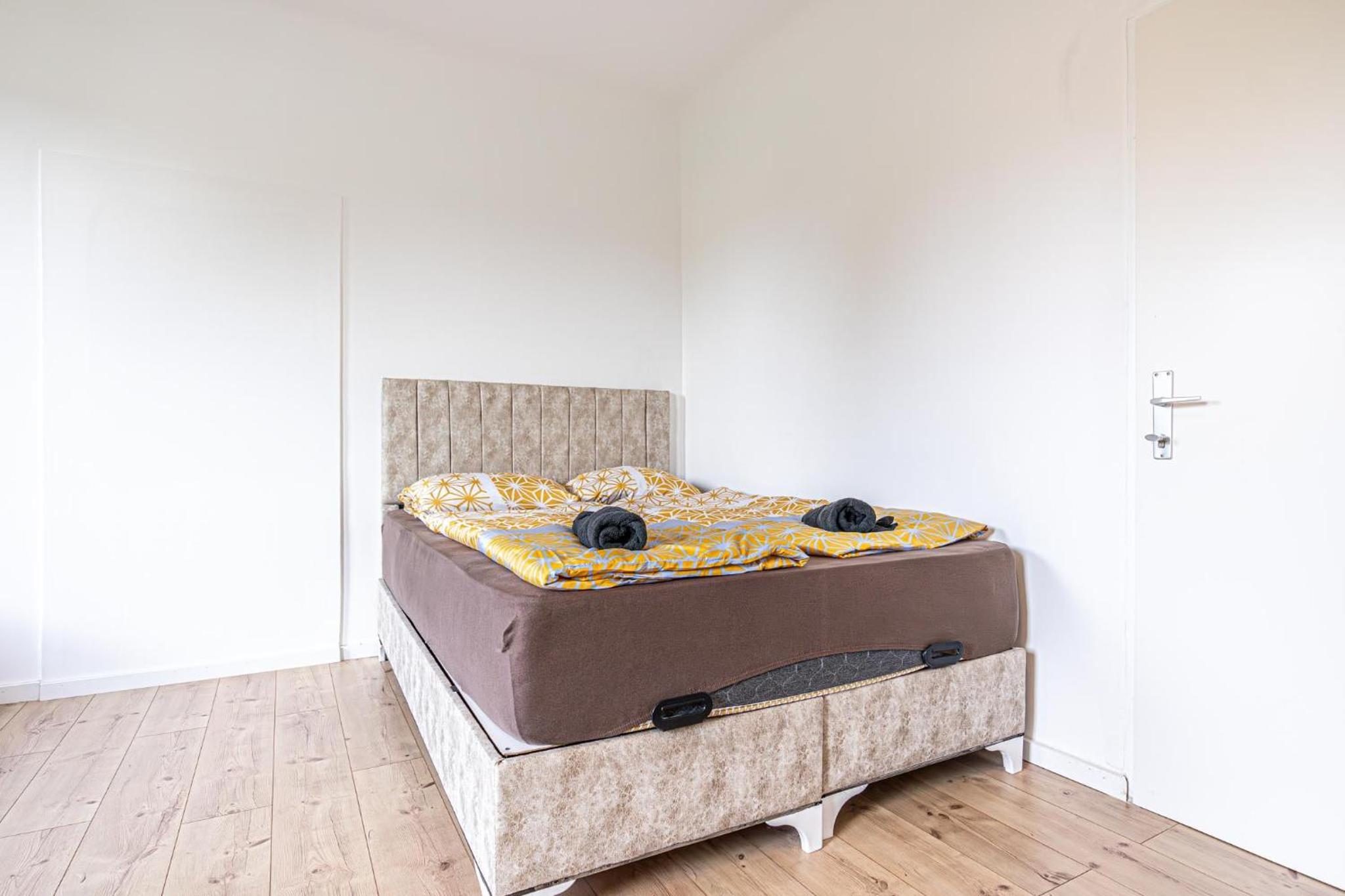 Comfy Rooms in Shared villa with Terrace and Garden