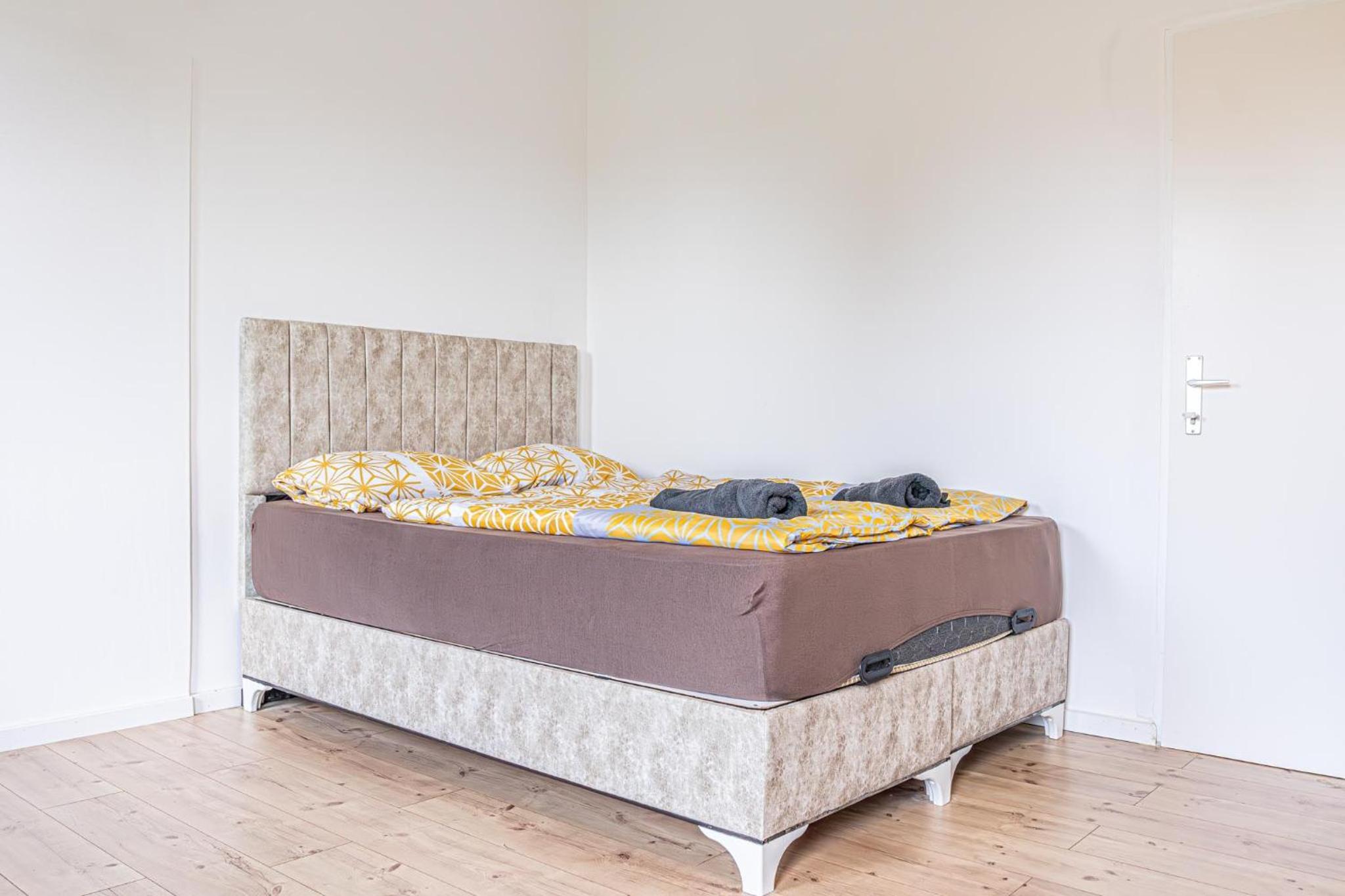 Comfy Rooms in Shared villa with Terrace and Garden