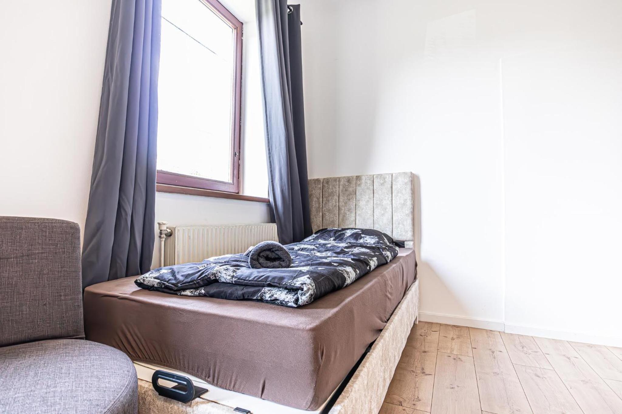 Comfy Rooms in Shared villa with Terrace and Garden