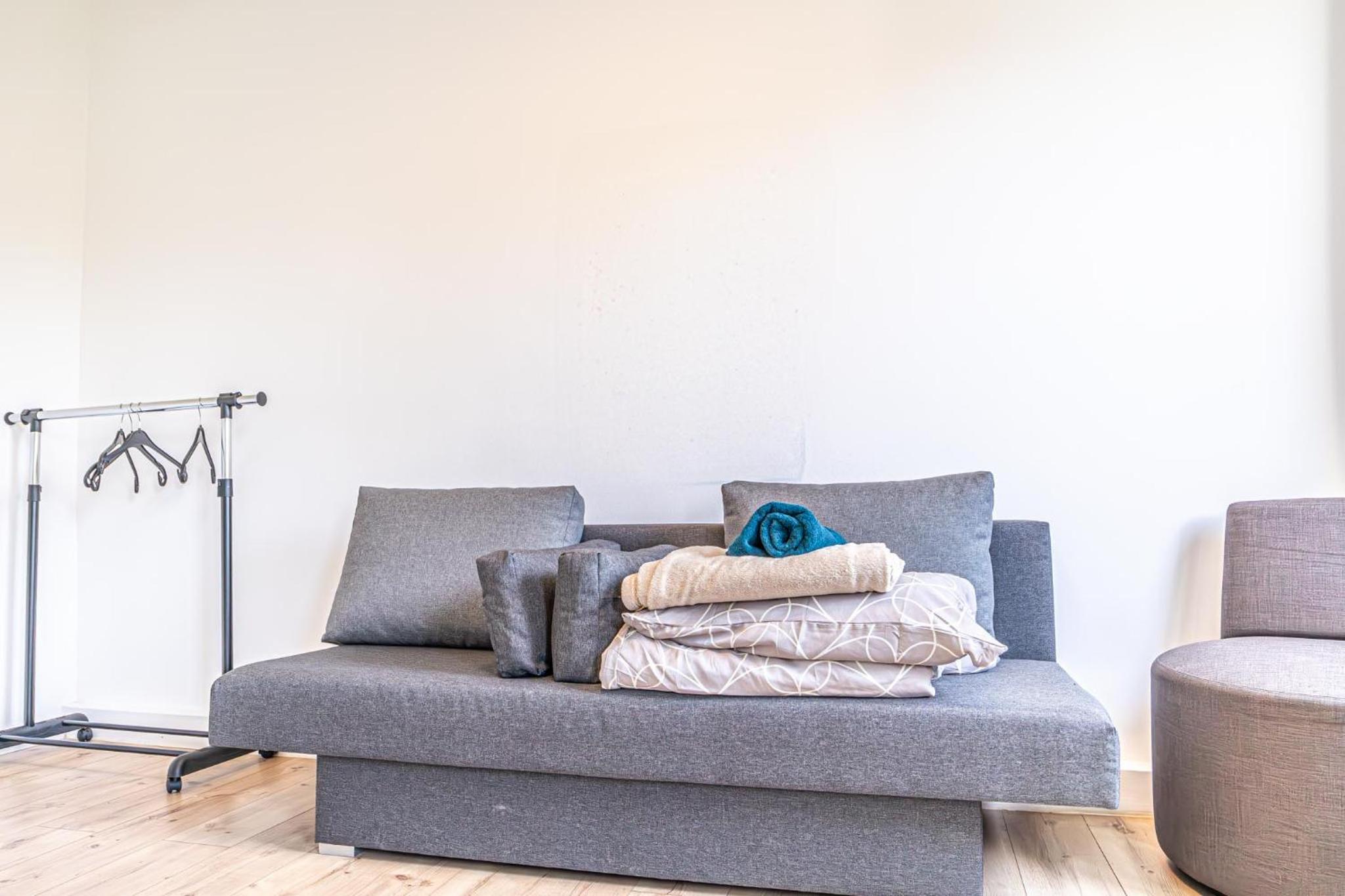 Comfy Rooms in Shared villa with Terrace and Garden