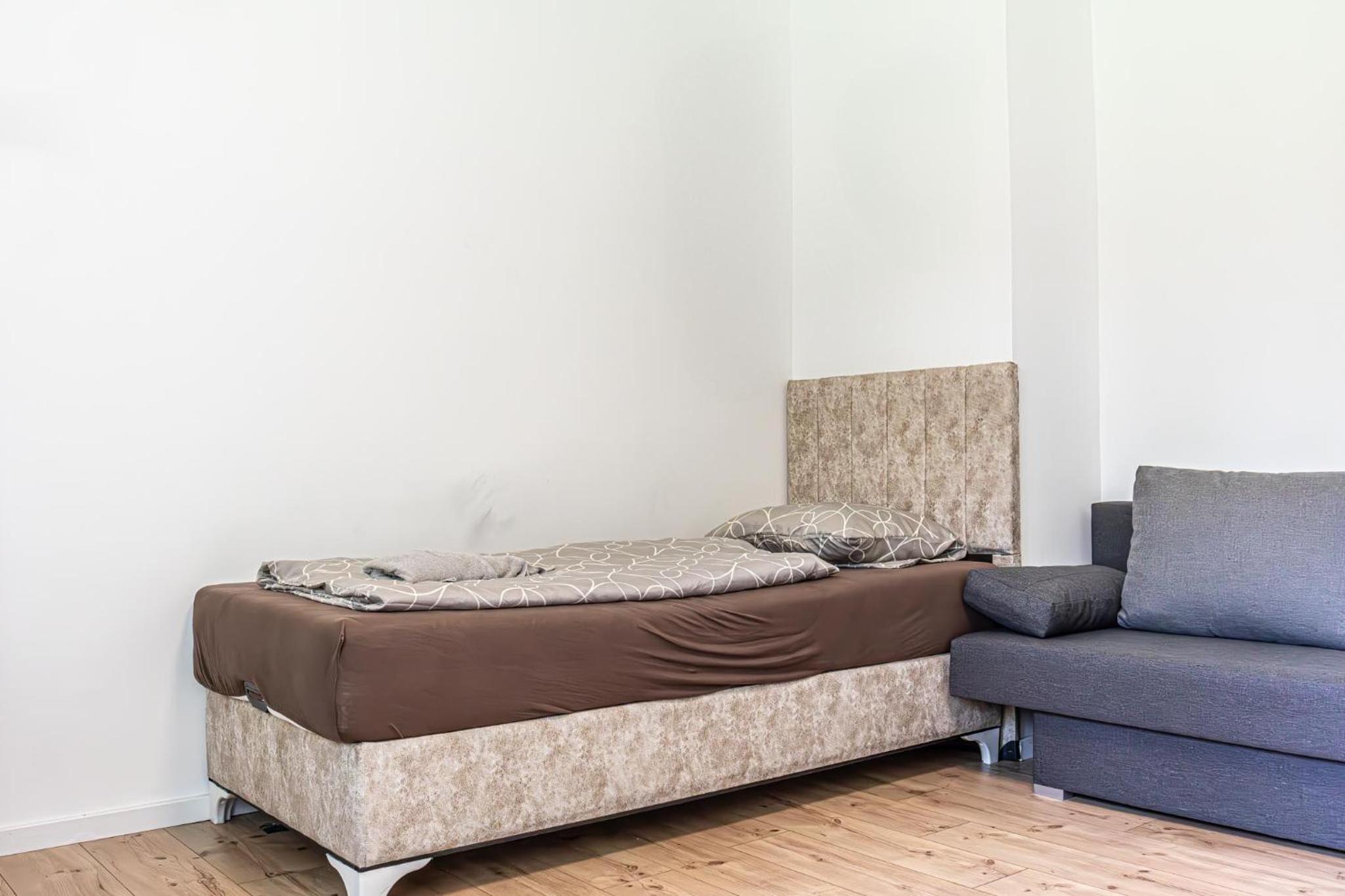 Comfy Rooms in Shared villa with Terrace and Garden