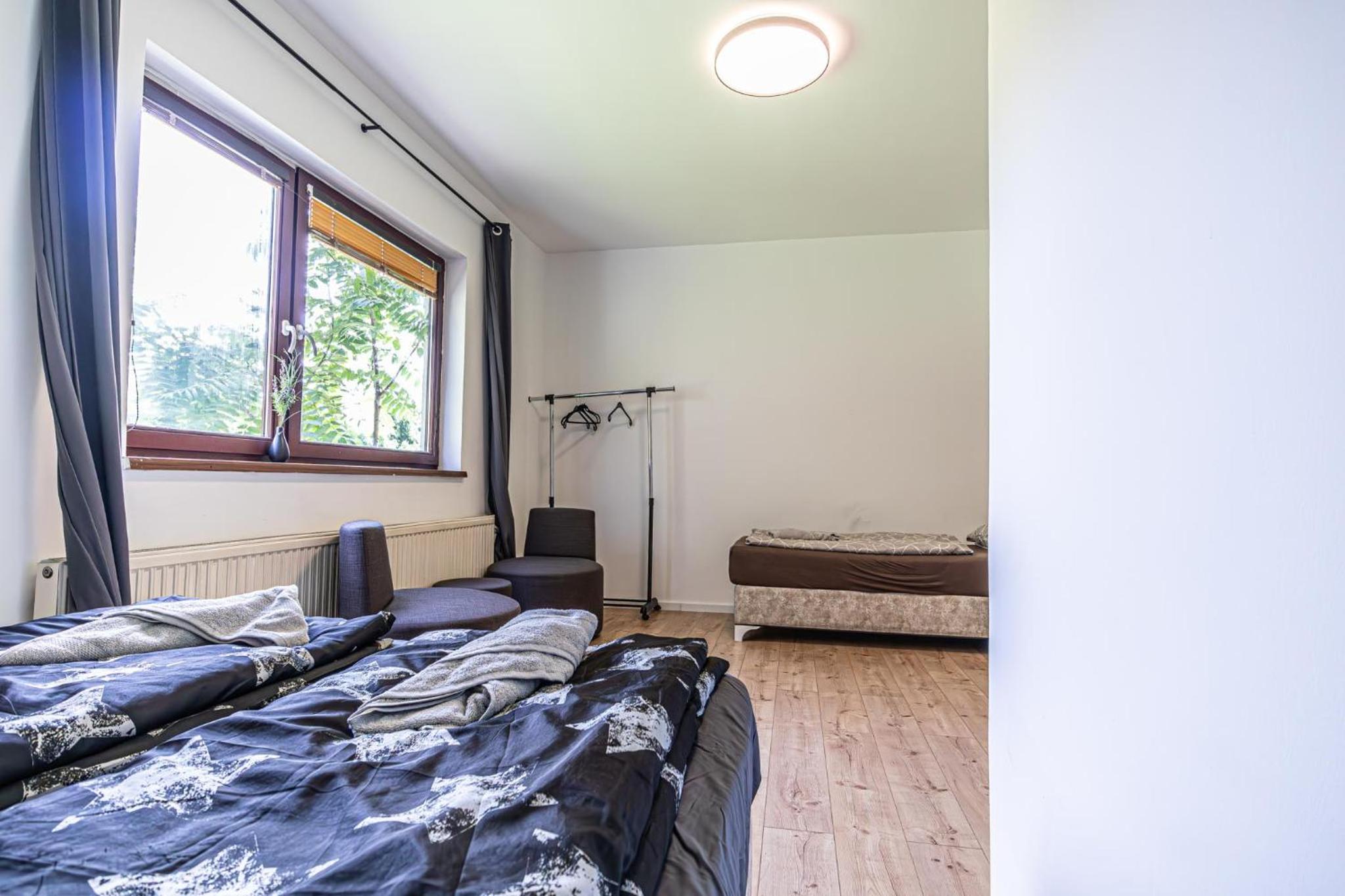 Comfy Rooms in Shared villa with Terrace and Garden