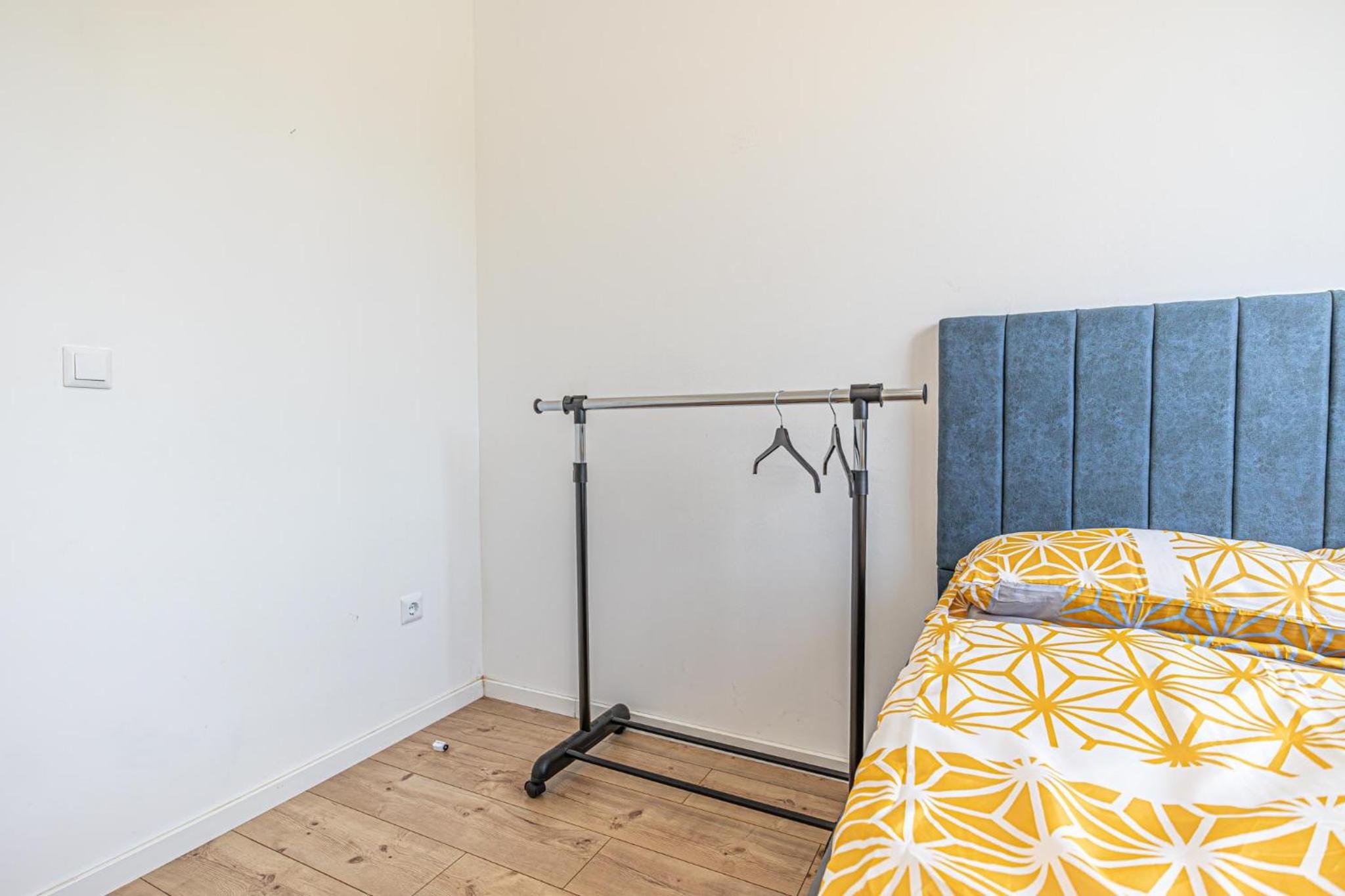 Comfy Rooms in Shared villa with Terrace and Garden