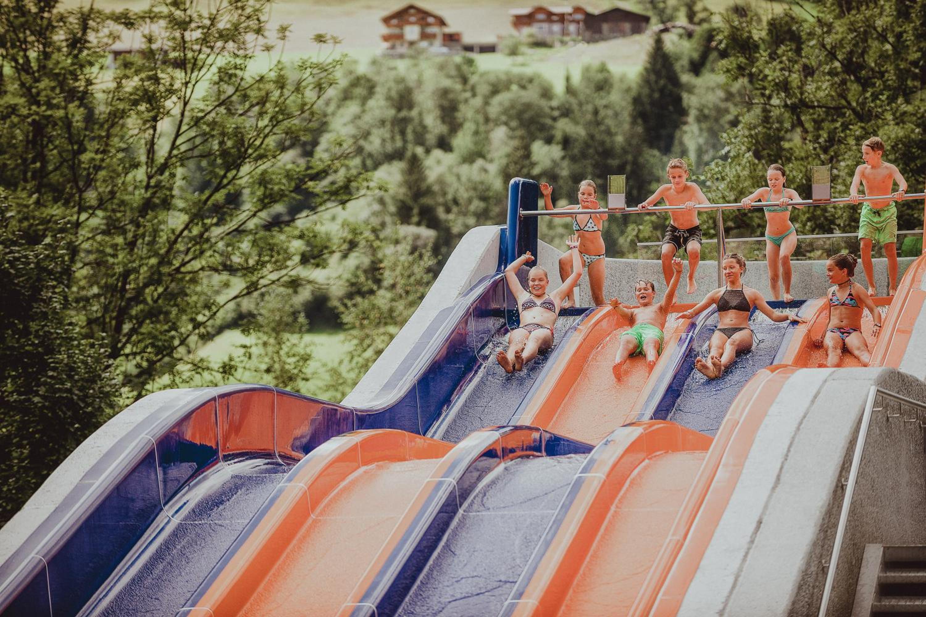 Appartement Hotel Panorama-im Bademantel direkt in die Alpentherme