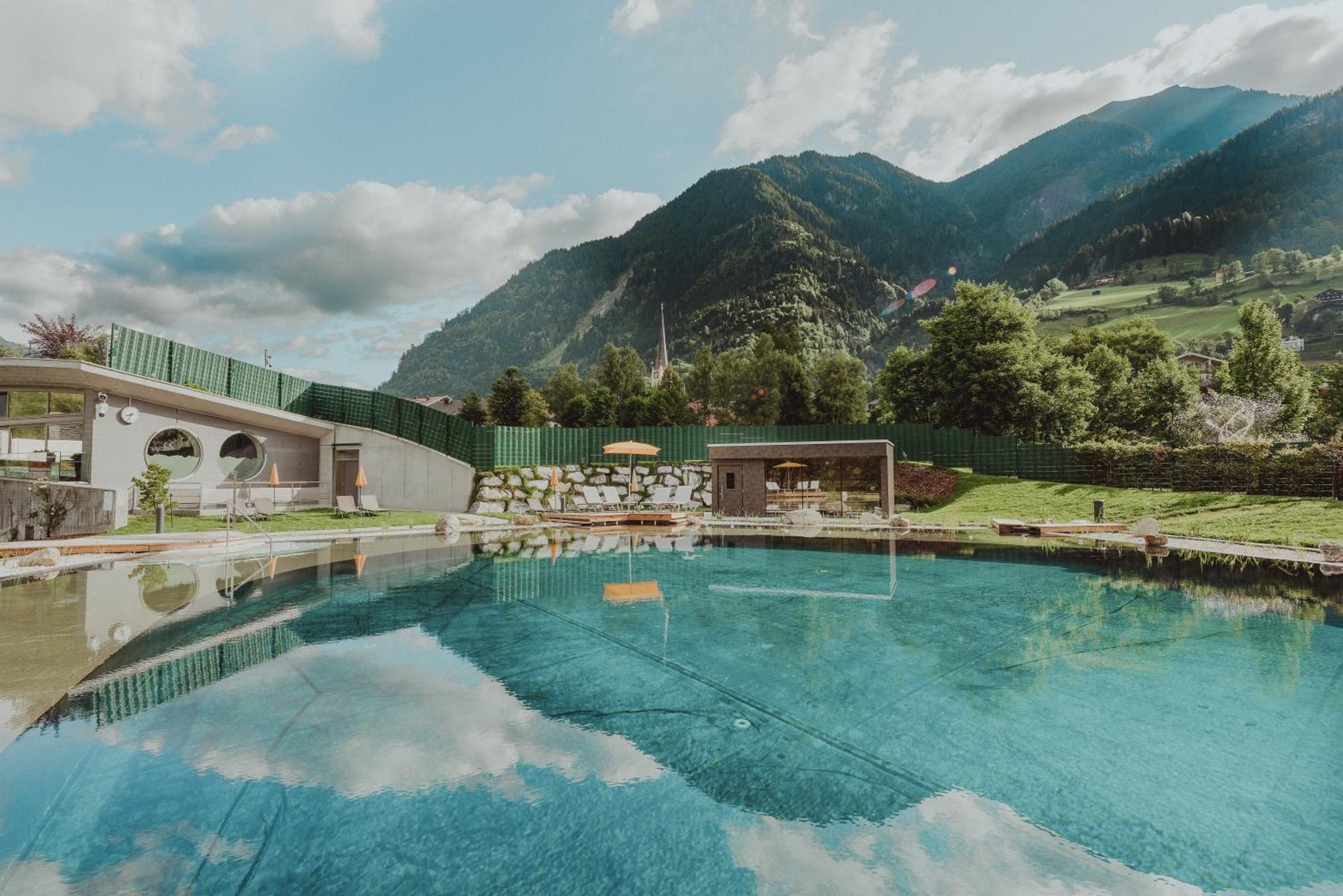 Appartement Hotel Panorama-im Bademantel direkt in die Alpentherme