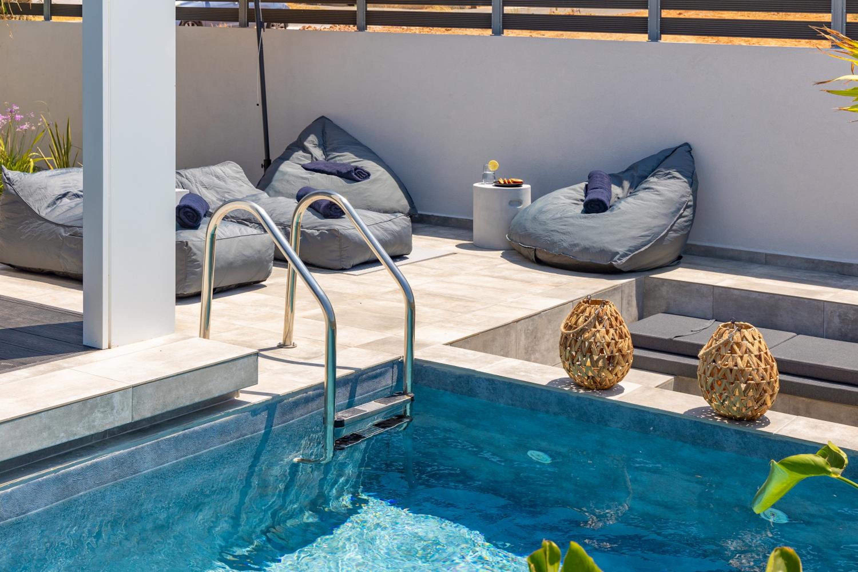 PhySea Villa