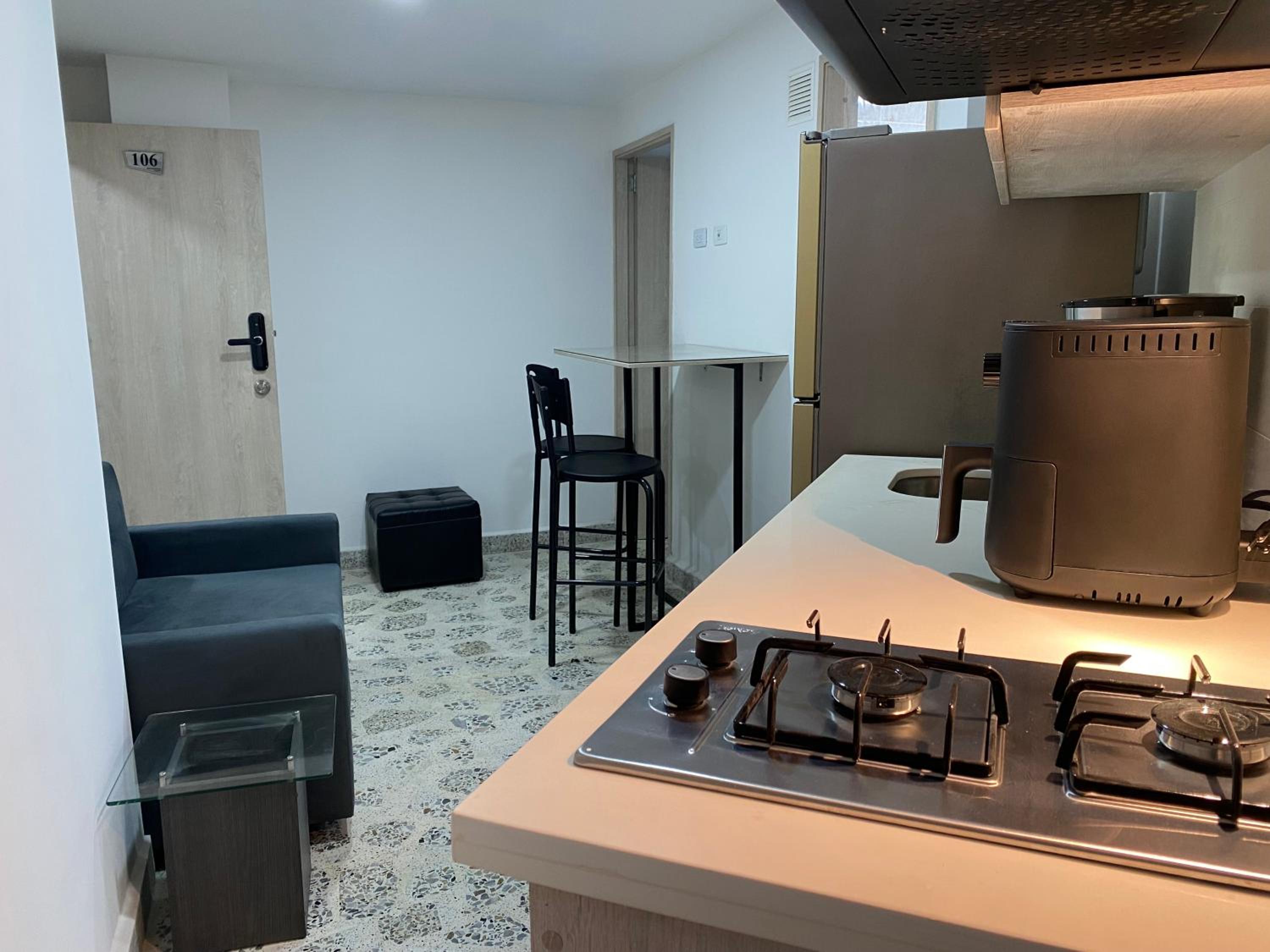 Loft en Medellín Descanso y estilo en la ciudad 106