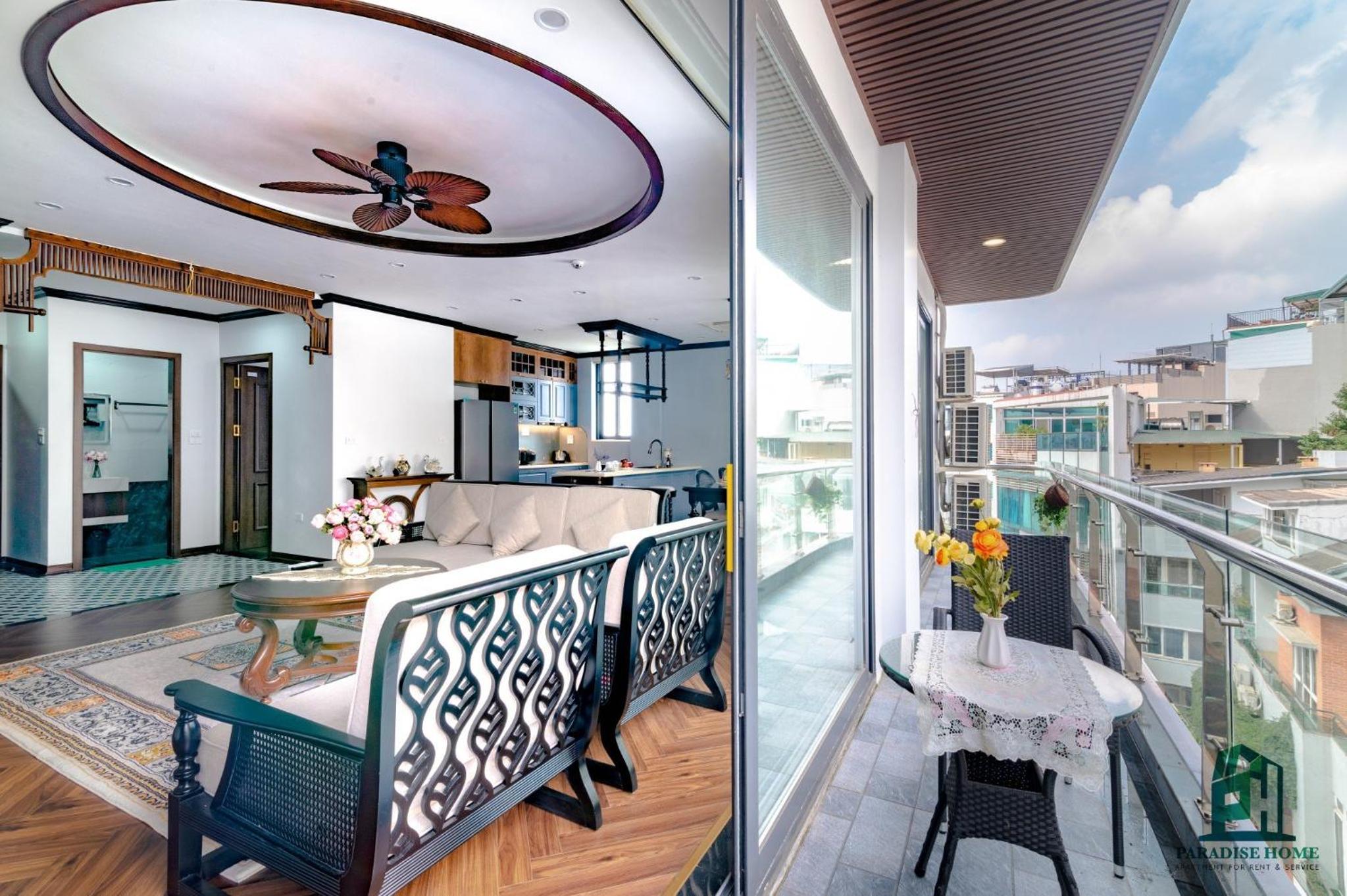 Luxe Paradise Suites Dang Thai Mai